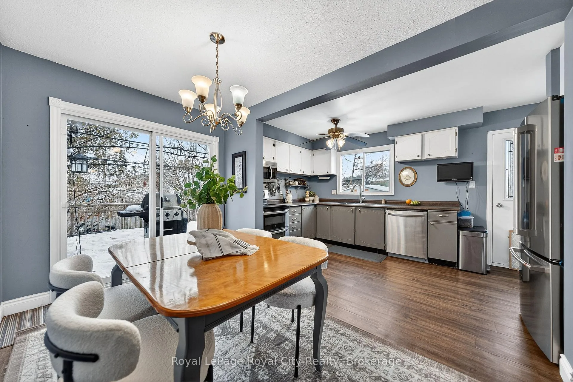 Photo 10 of 29 Deerfield Place, Guelph, Willow West/Sugarbush/West Acres — HOMEH