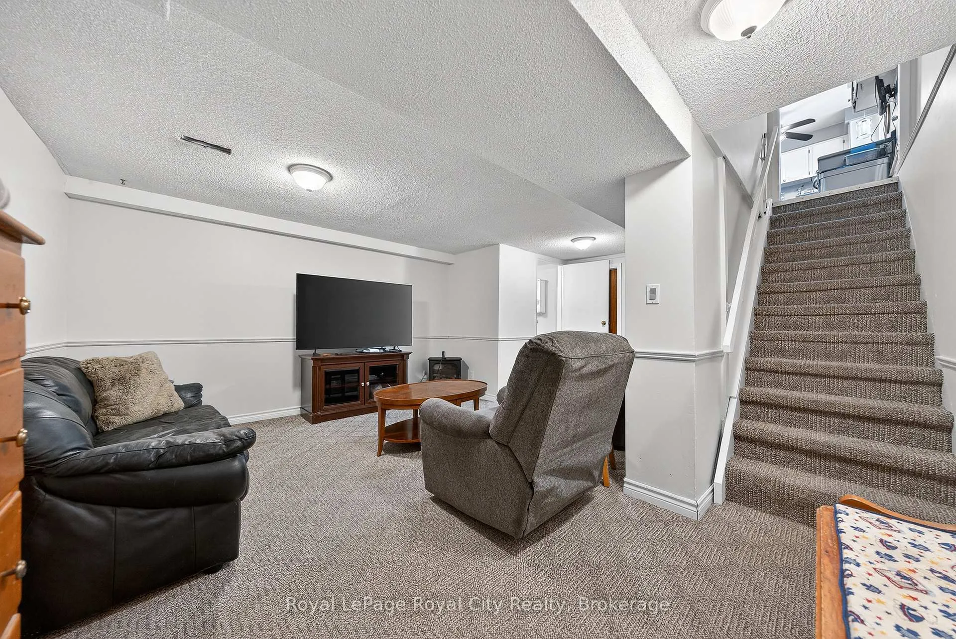 Photo 18 of 29 Deerfield Place, Guelph, Willow West/Sugarbush/West Acres — HOMEH