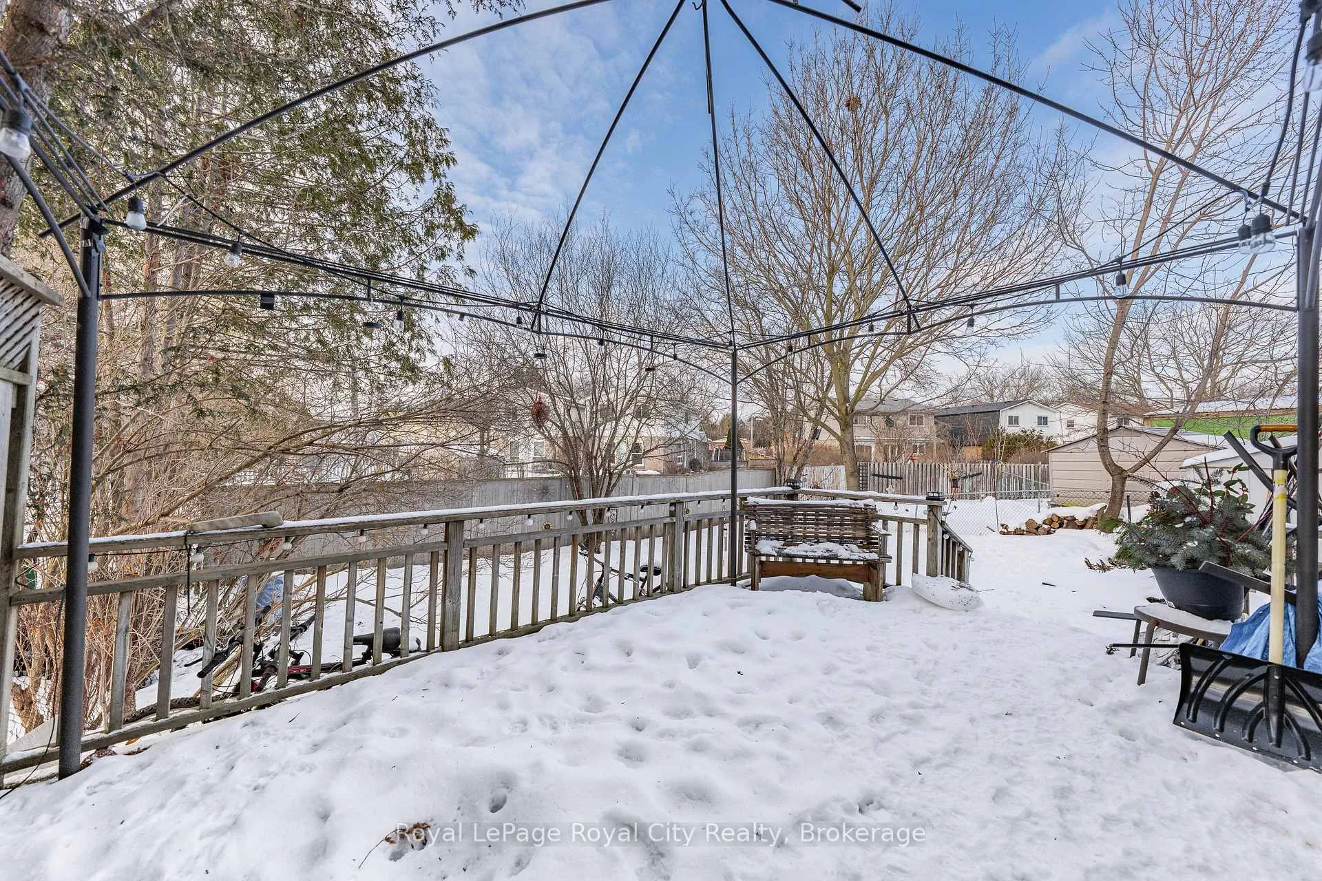 Photo 23 of 29 Deerfield Place, Guelph, Willow West/Sugarbush/West Acres — HOMEH