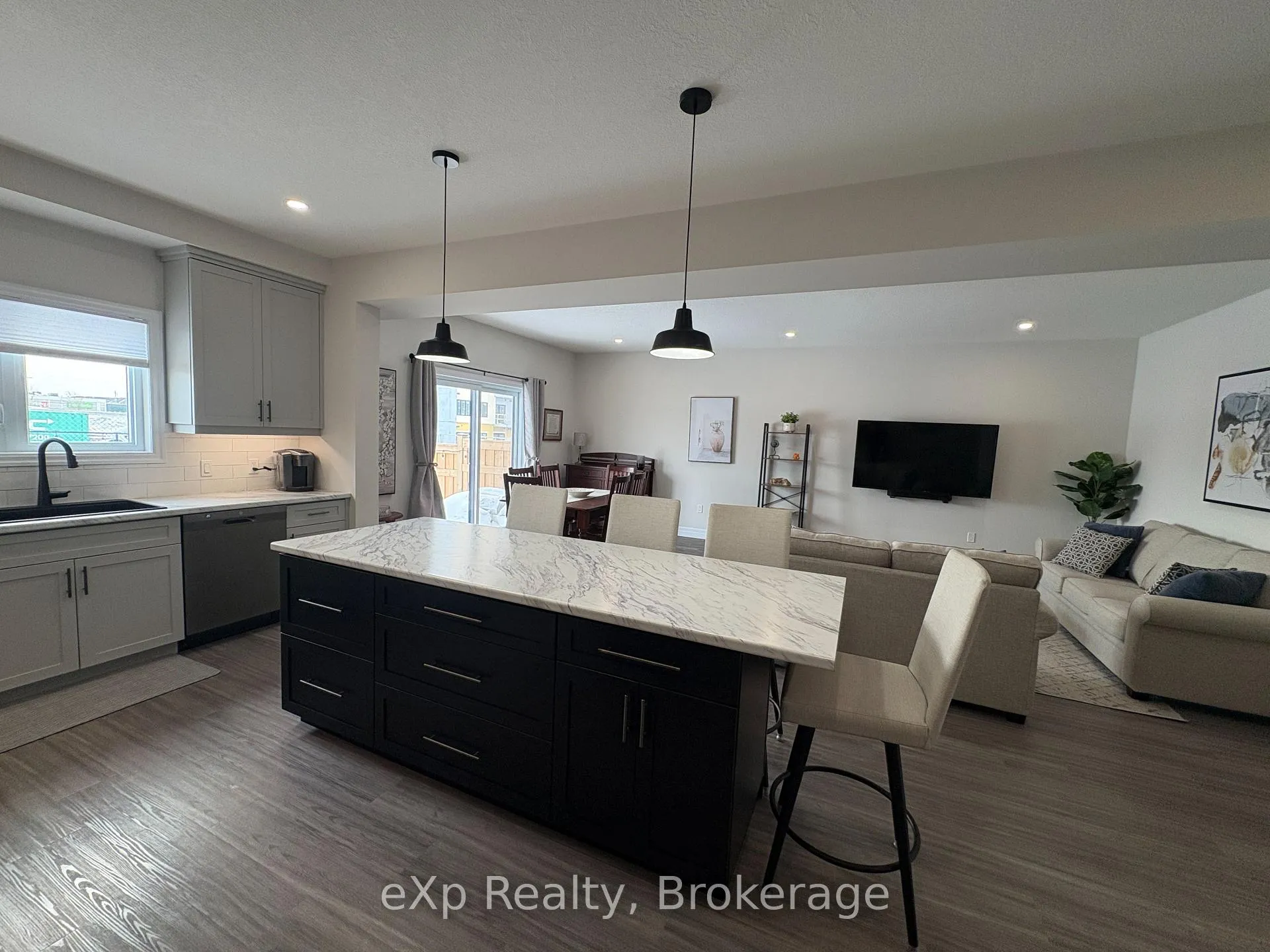 Photo 9 of 654 Wray Avenue S, North Perth, Listowel — HOMEH