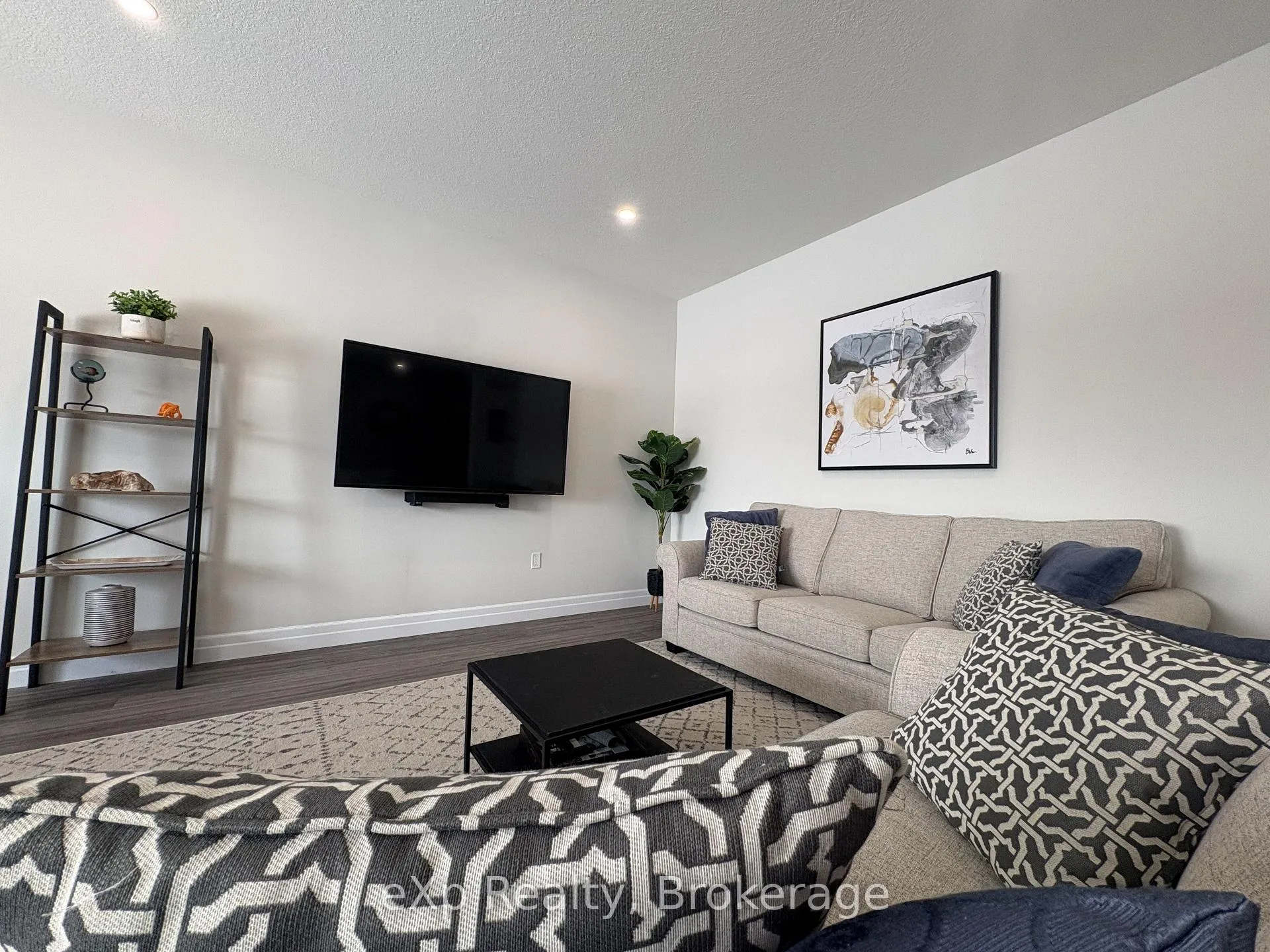 Photo 13 of 654 Wray Avenue S, North Perth, Listowel — HOMEH