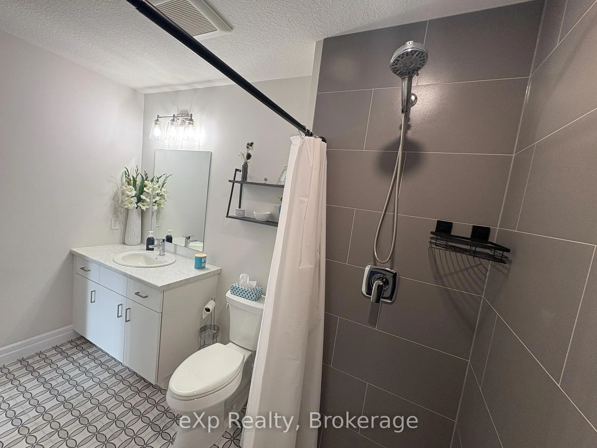 Photo 21 of 654 Wray Avenue S, North Perth, Listowel — HOMEH