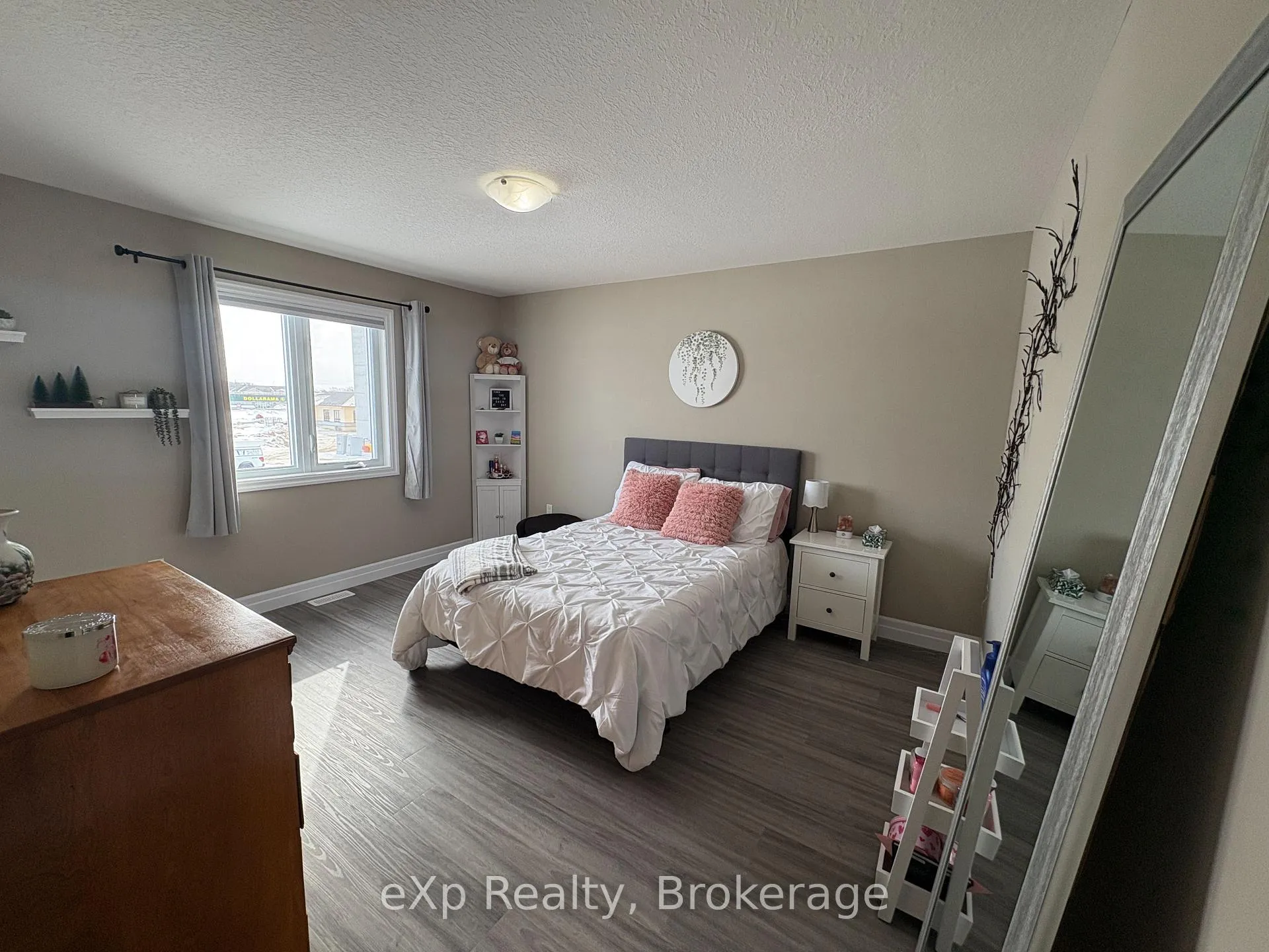 Photo 25 of 654 Wray Avenue S, North Perth, Listowel — HOMEH