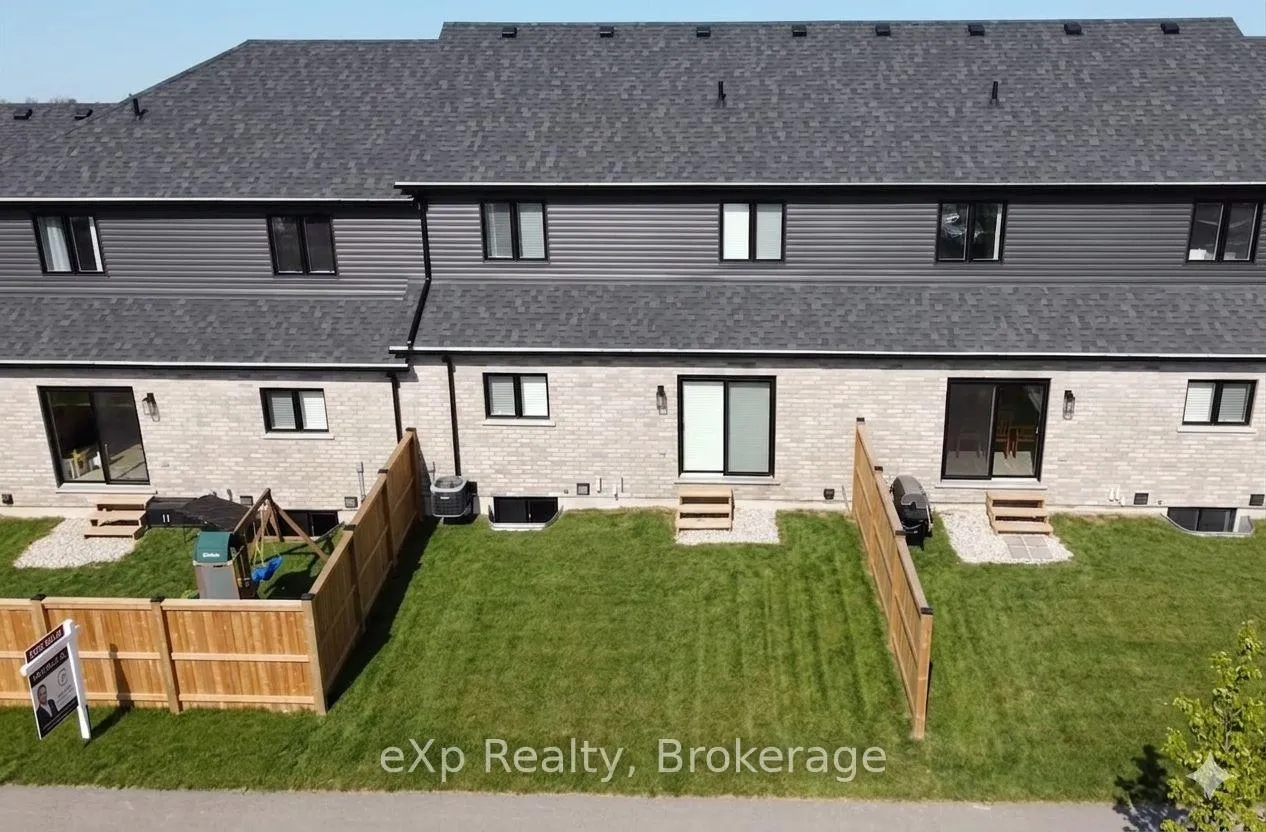 Photo 38 of 654 Wray Avenue S, North Perth, Listowel — HOMEH