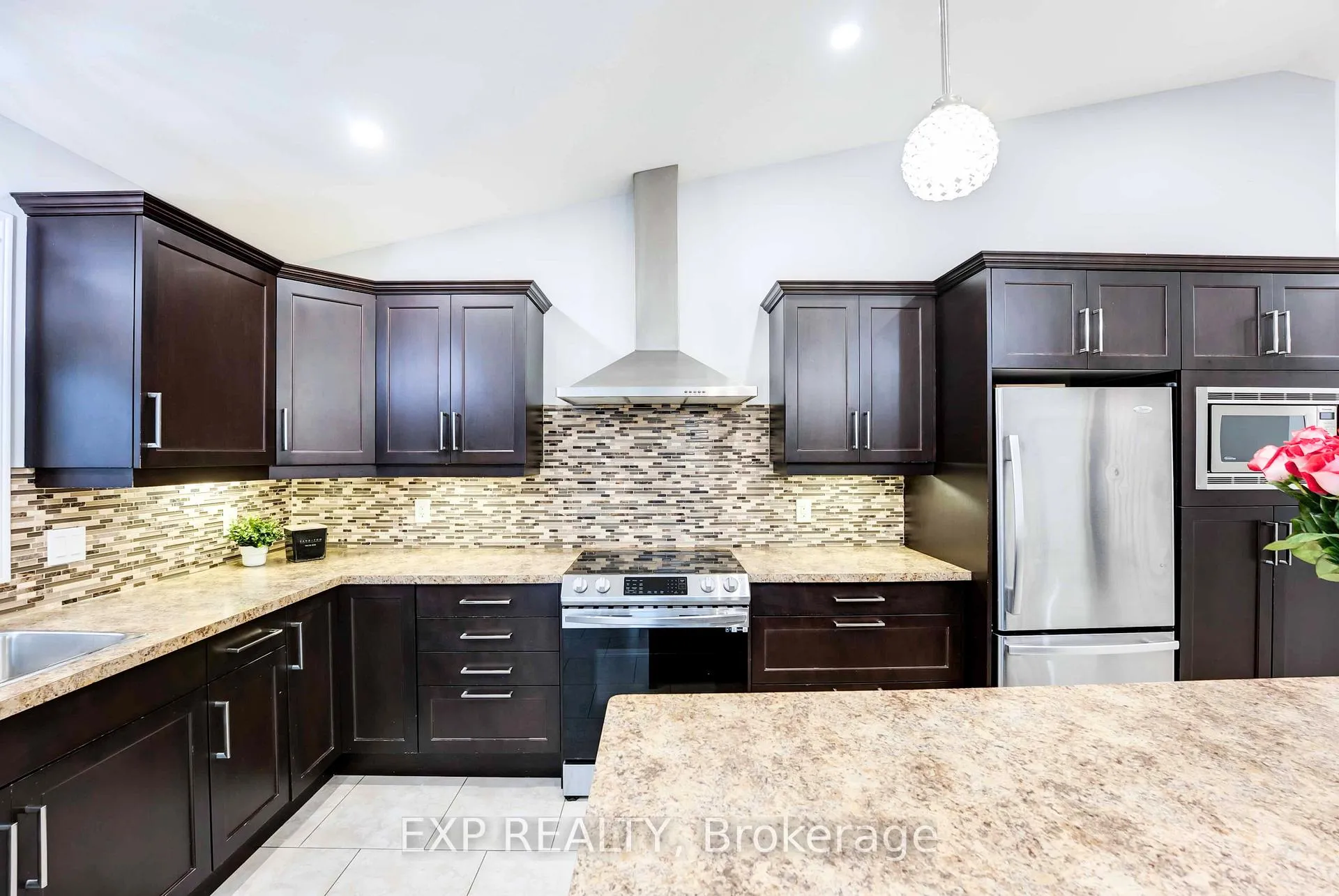 Photo 11 of 8583 Forestview Boulevard, Niagara Falls, Forestview — HOMEH