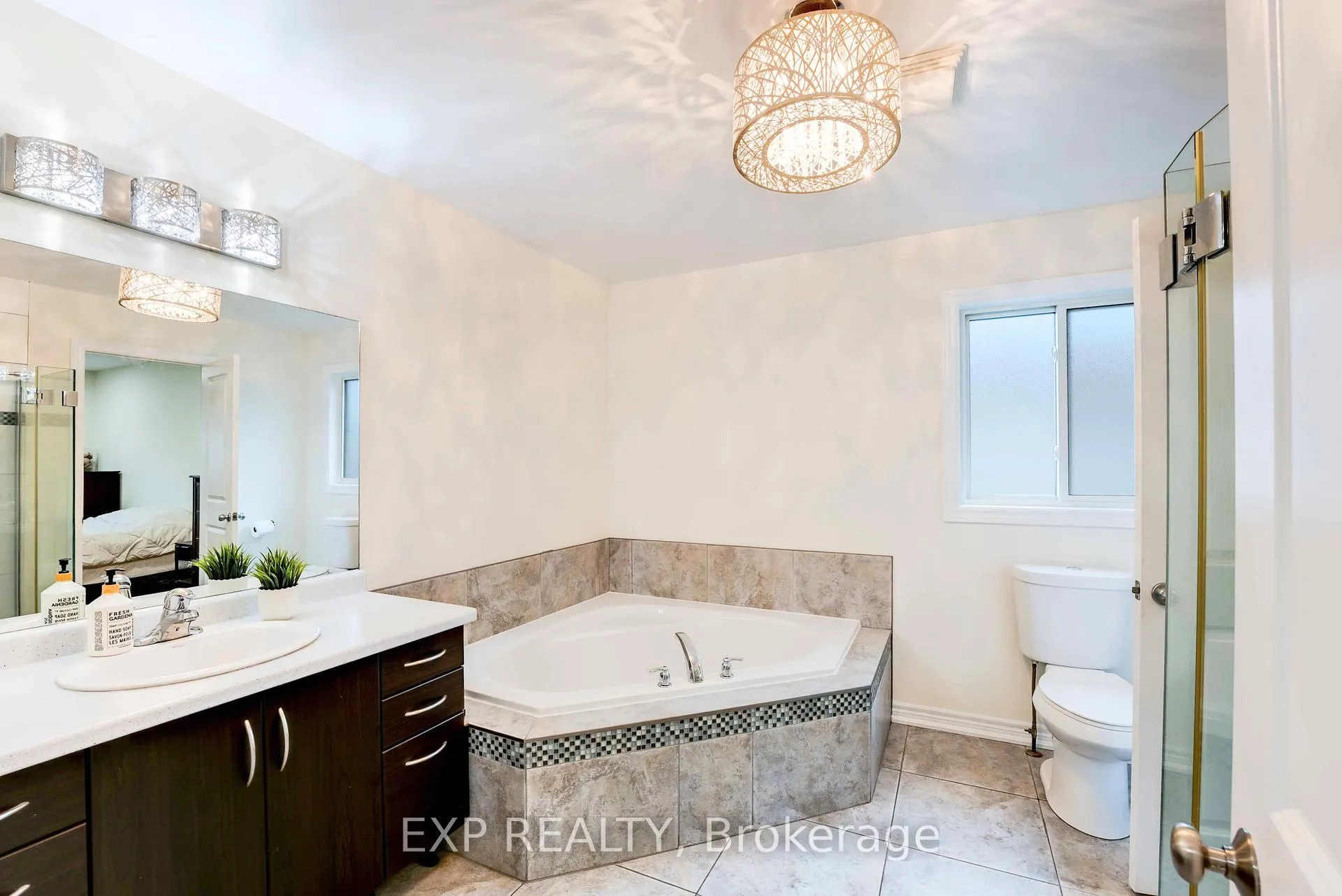 Photo 21 of 8583 Forestview Boulevard, Niagara Falls, Forestview — HOMEH