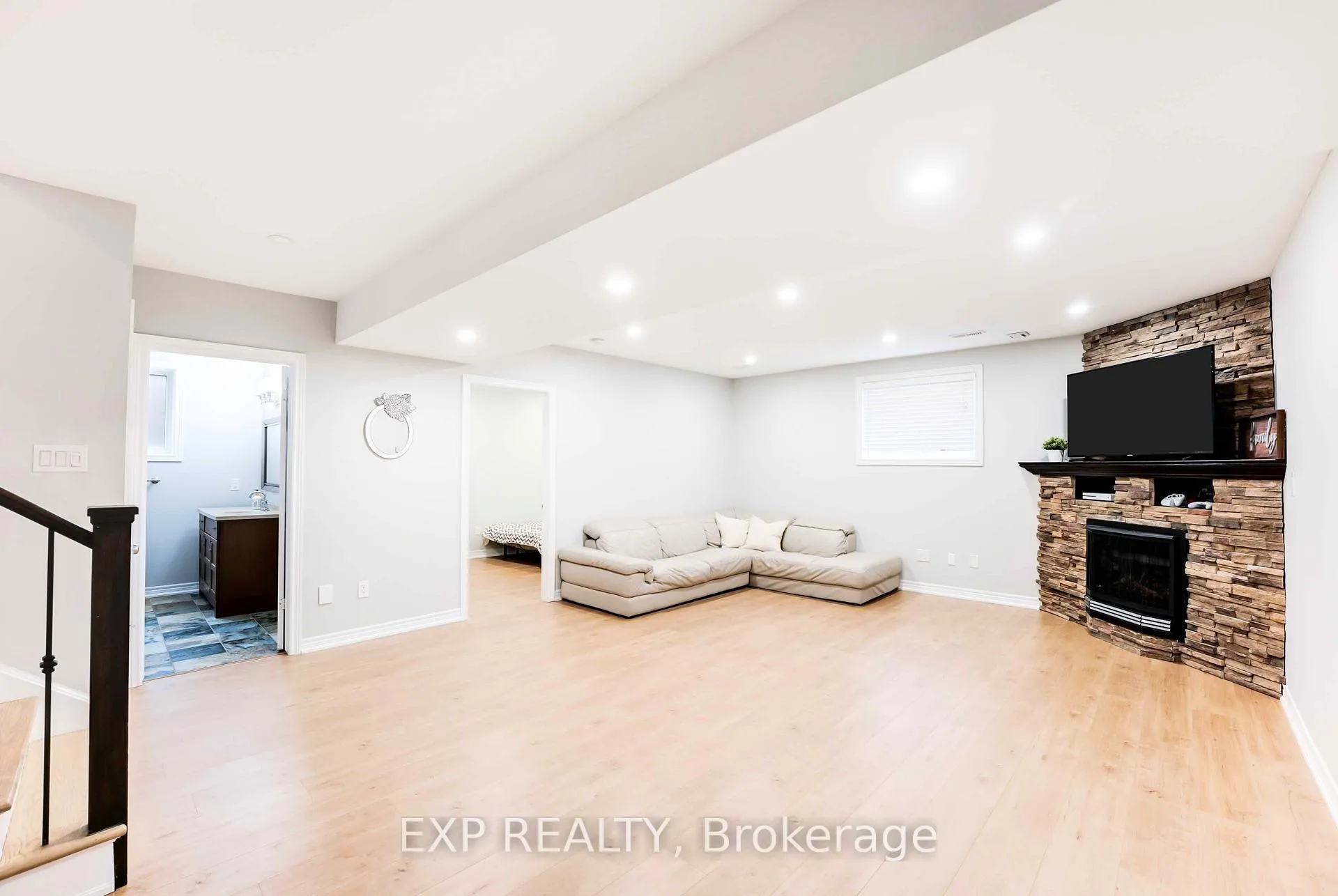 Photo 25 of 8583 Forestview Boulevard, Niagara Falls, Forestview — HOMEH