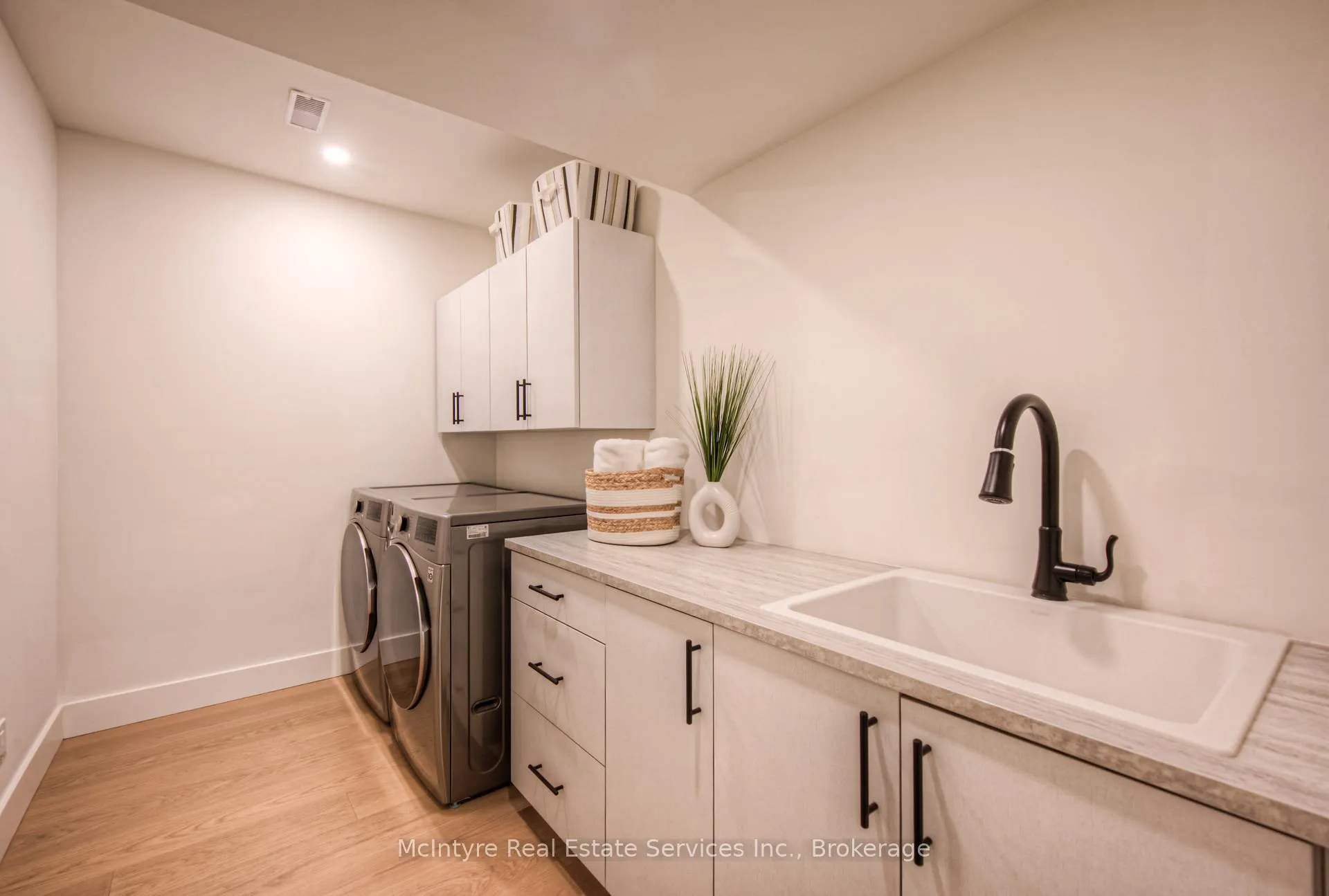 Photo 28 of 1071 Rivers Edge Drive, Woolwich — HOMEH