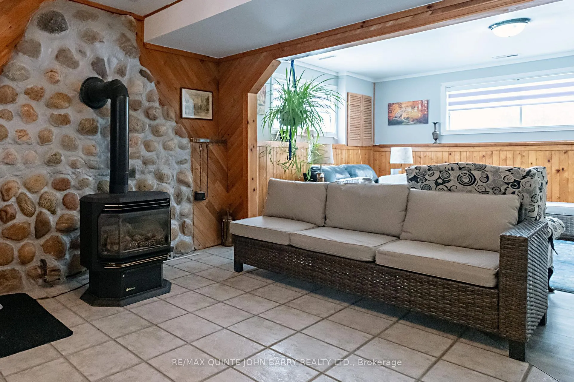 Photo 18 of 301 Drewery Street, Brighton, Rural Brighton — HOMEH
