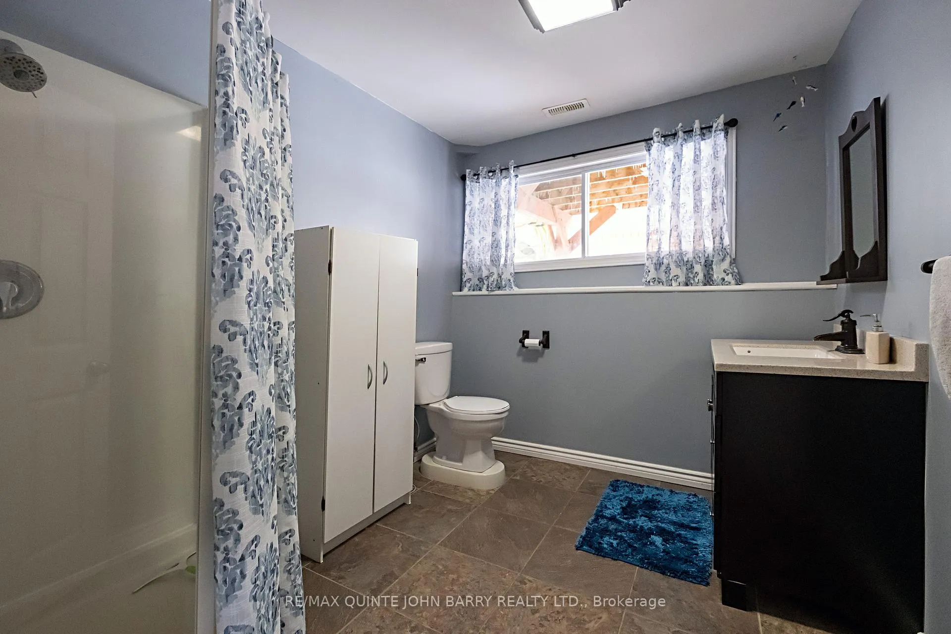 Photo 25 of 301 Drewery Street, Brighton, Rural Brighton — HOMEH
