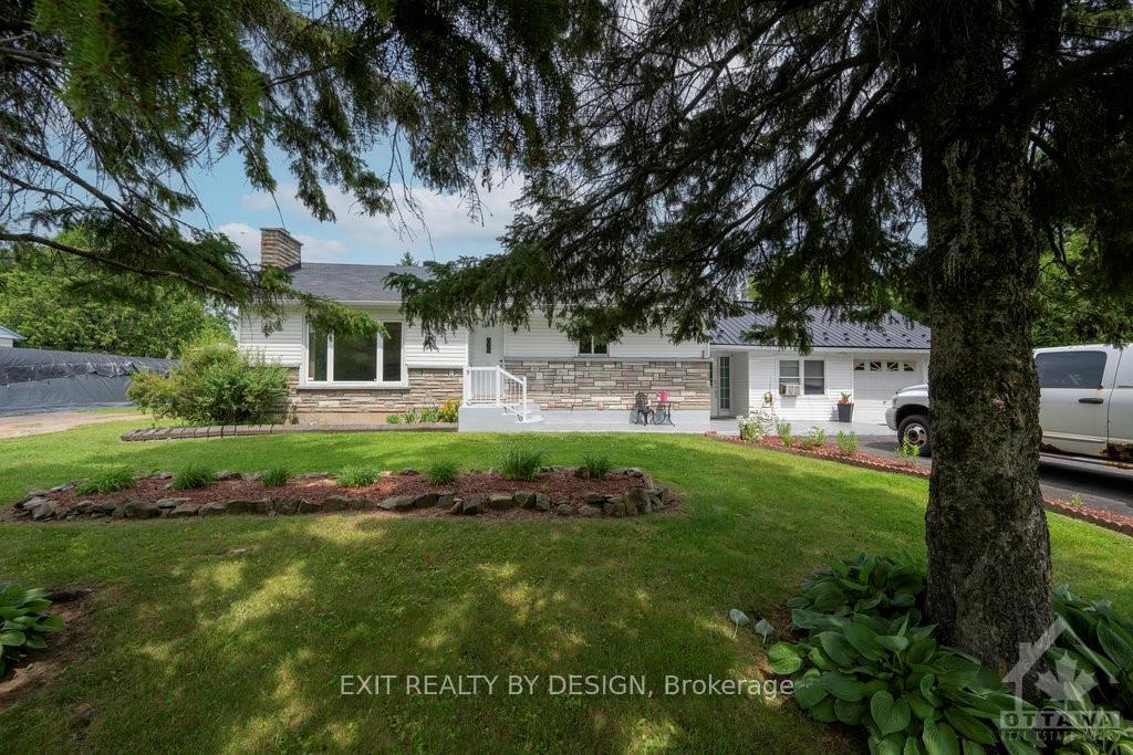 Photo 2 of 7139 Mitch Owens Road, Ottawa, Leitrim — HOMEH