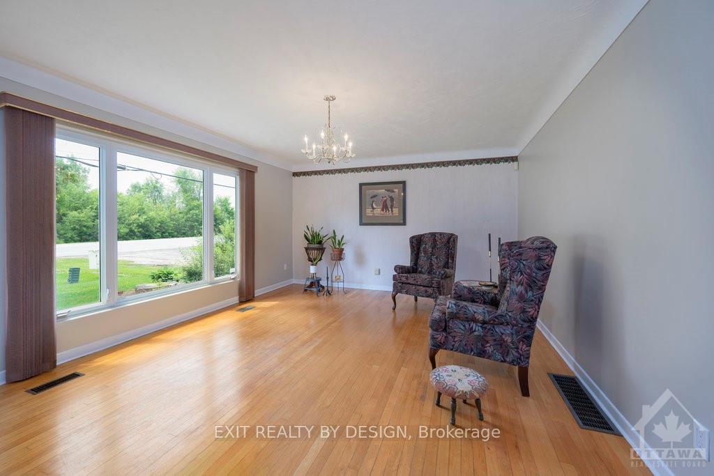 Photo 3 of 7139 Mitch Owens Road, Ottawa, Leitrim — HOMEH