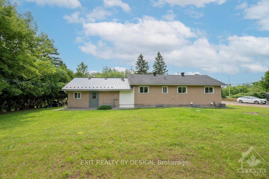 Photo 10 of 7139 Mitch Owens Road, Ottawa, Leitrim — HOMEH
