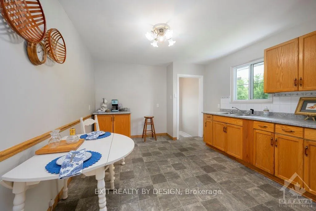 Photo 14 of 7139 Mitch Owens Road, Ottawa, Leitrim — HOMEH