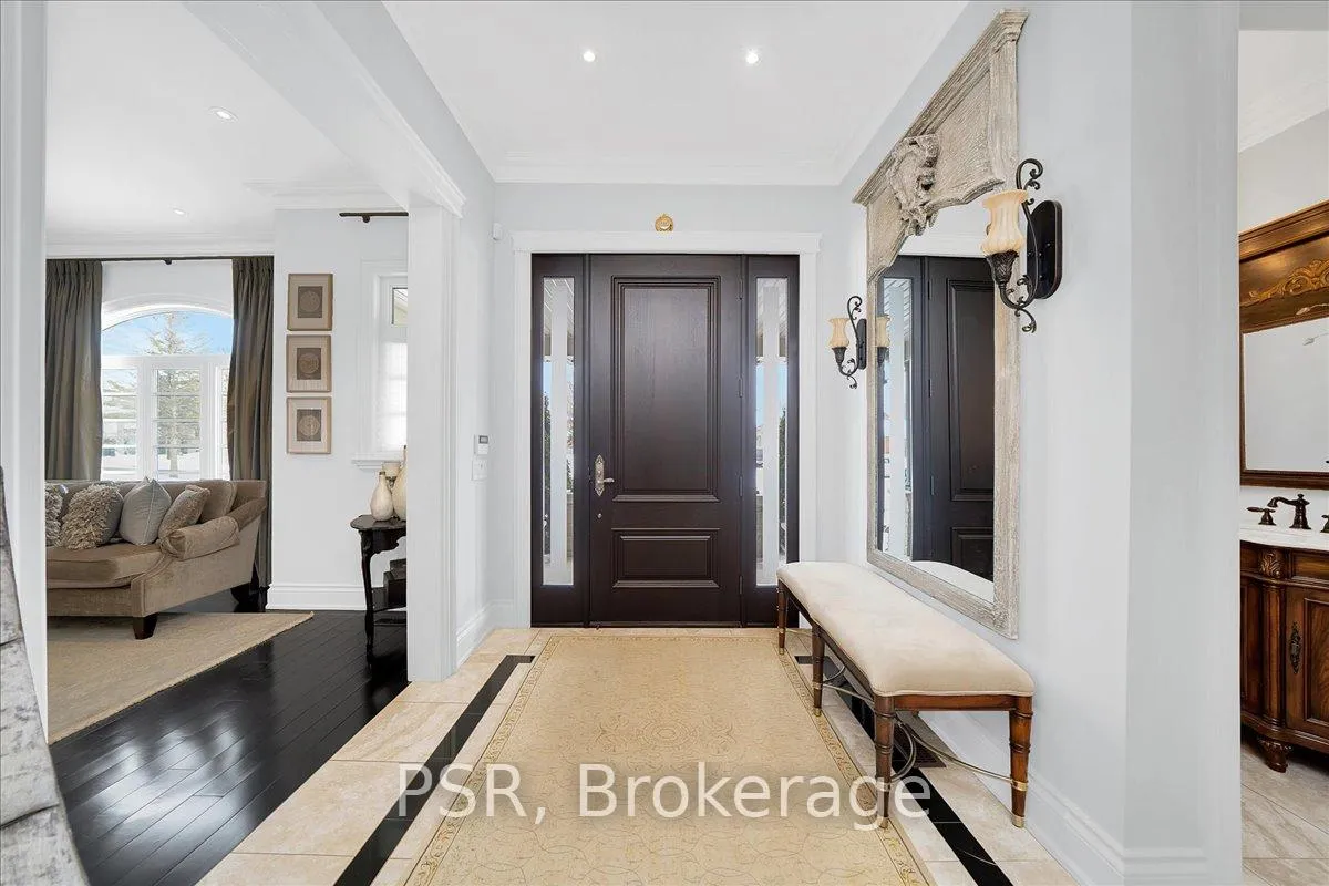 Photo 5 of 20 Jackson Street, Vaughan, Maple — HOMEH