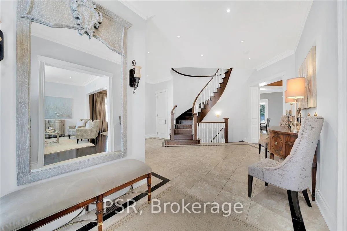 Photo 6 of 20 Jackson Street, Vaughan, Maple — HOMEH