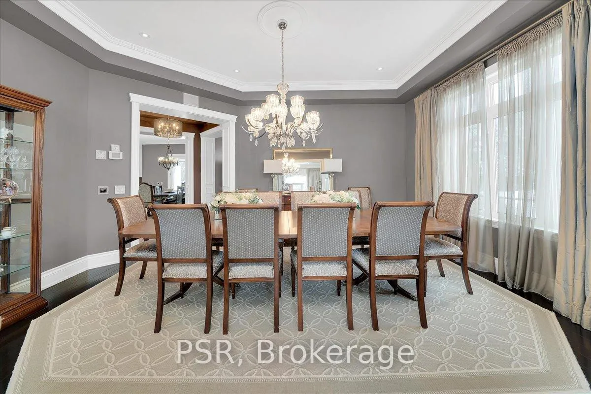 Photo 8 of 20 Jackson Street, Vaughan, Maple — HOMEH