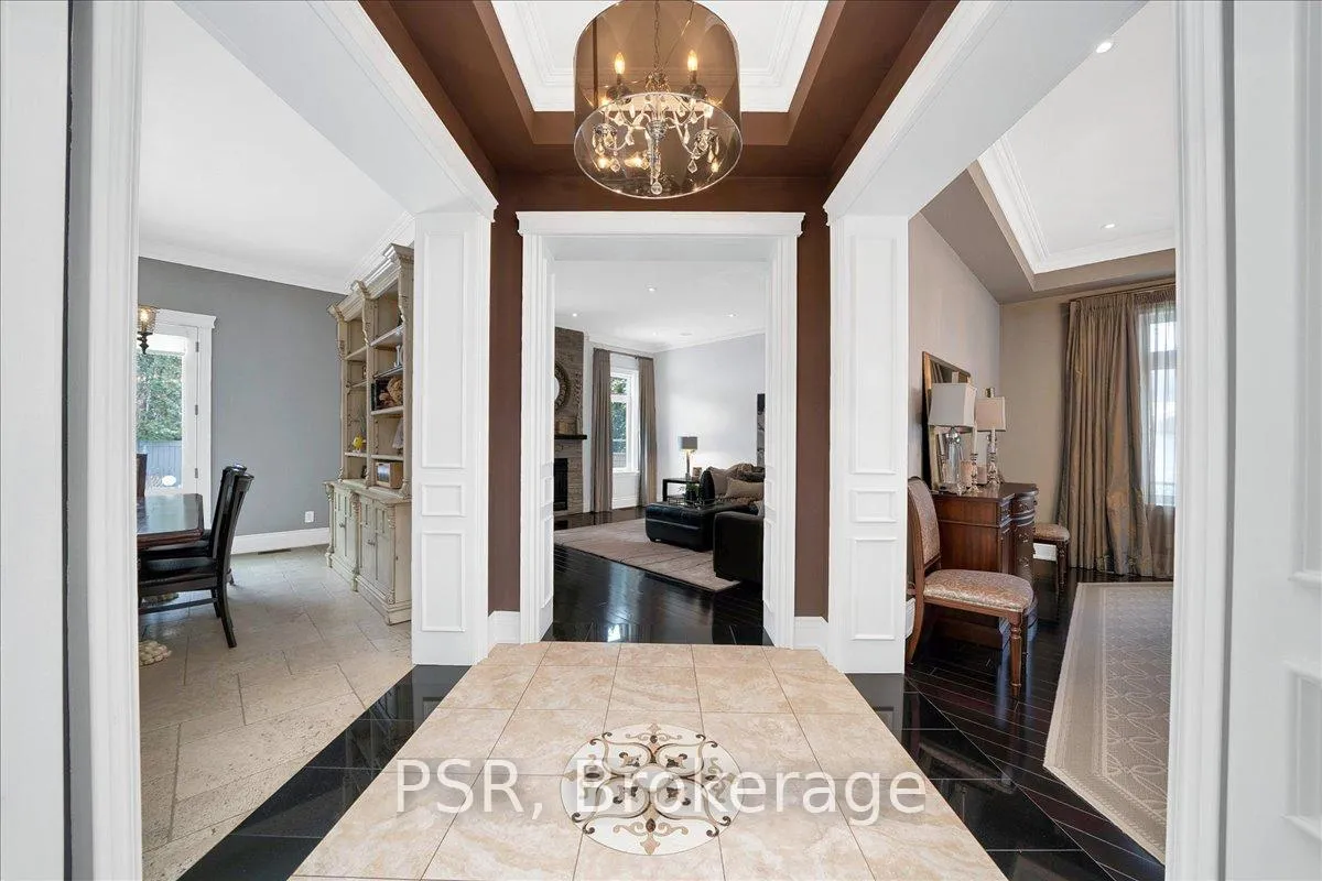 Photo 9 of 20 Jackson Street, Vaughan, Maple — HOMEH
