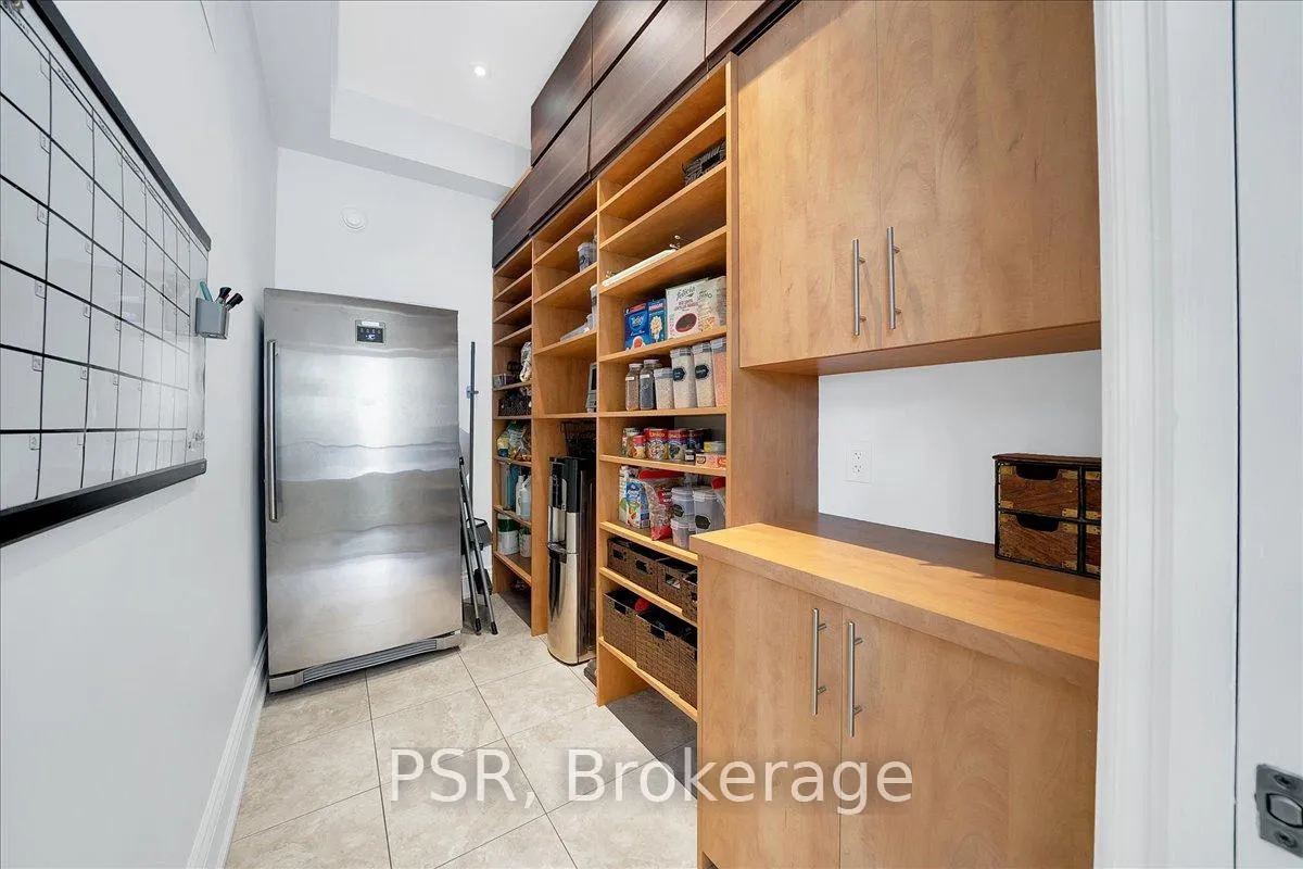 Photo 16 of 20 Jackson Street, Vaughan, Maple — HOMEH