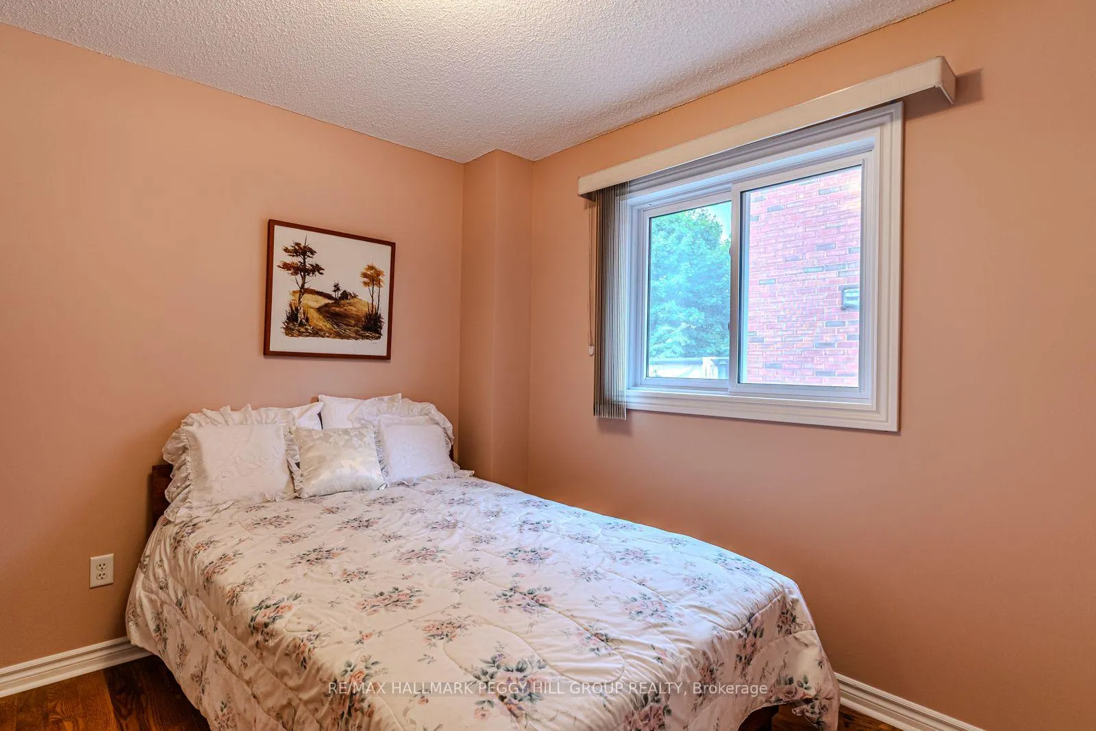 Photo 8 of 43 Cheltenham Road, Barrie, Georgian Drive — HOMEH