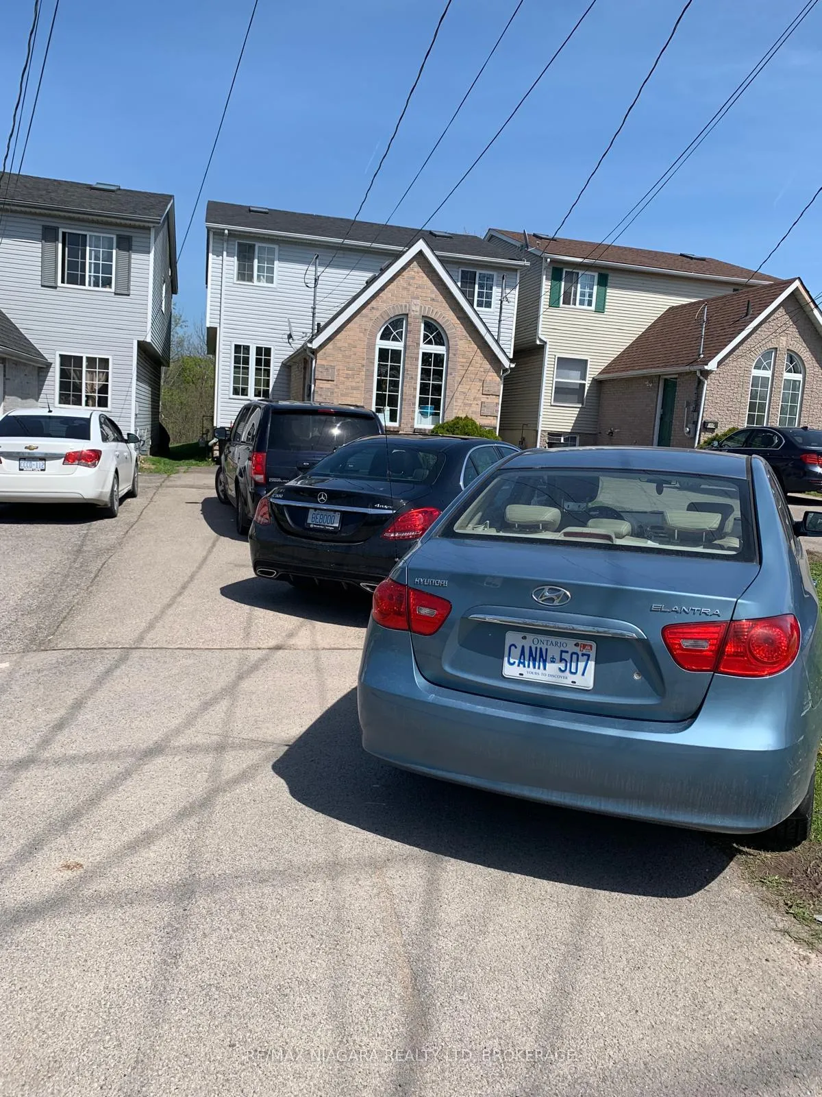 Photo 1 of 310 Oakdale Avenue, St. Catharines, E. Chester — HOMEH