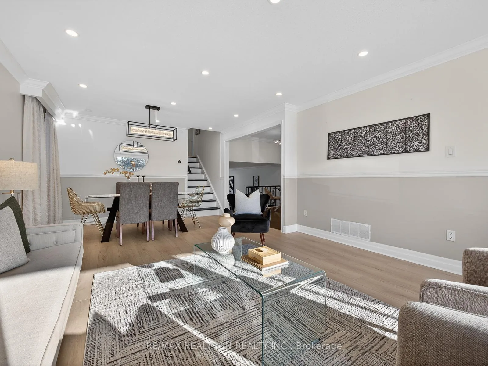 Photo 6 of 19 Shoreview Drive, Scarborough, West Hill — HOMEH