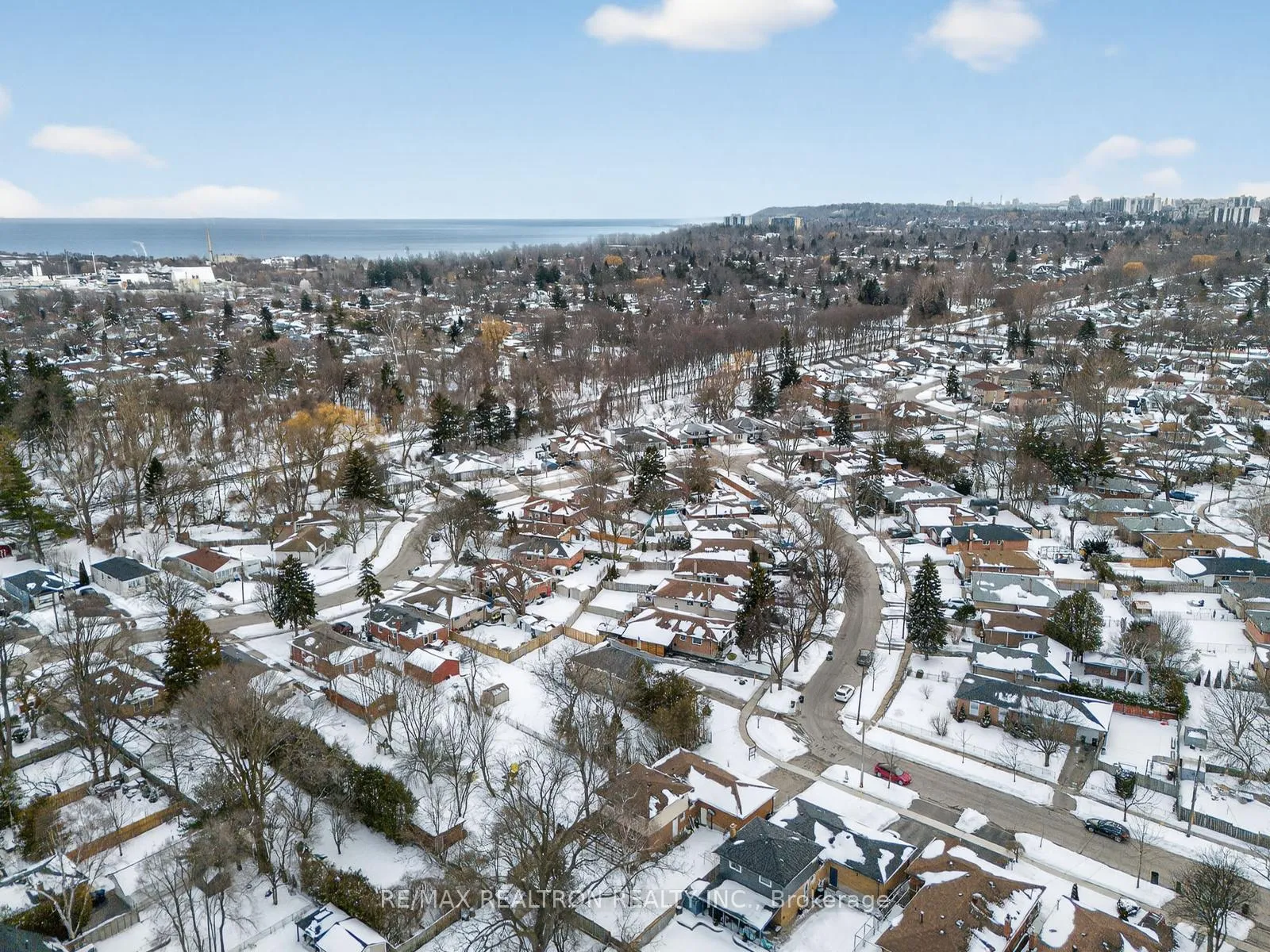 Photo 34 of 19 Shoreview Drive, Scarborough, West Hill — HOMEH