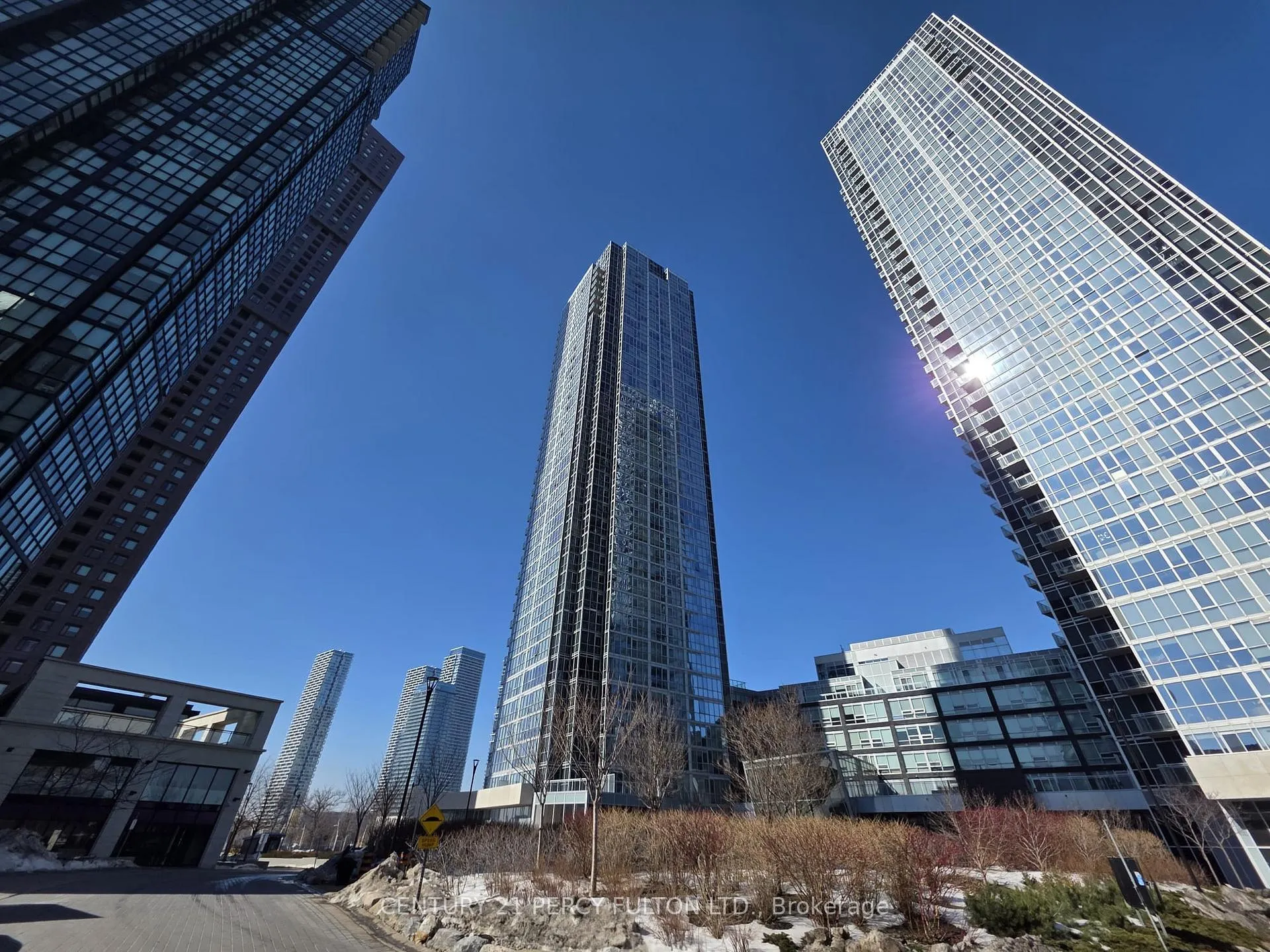 Photo 7 of Unit 2702, 2916 Highway 7, Vaughan, Concord — HOMEH