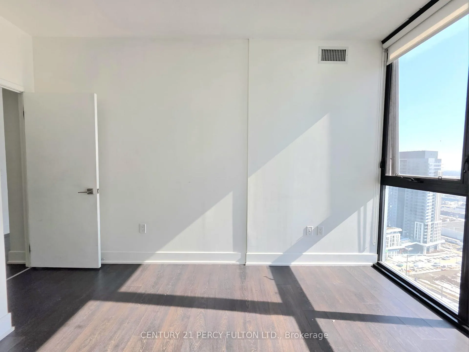 Photo 12 of Unit 2702, 2916 Highway 7, Vaughan, Concord — HOMEH