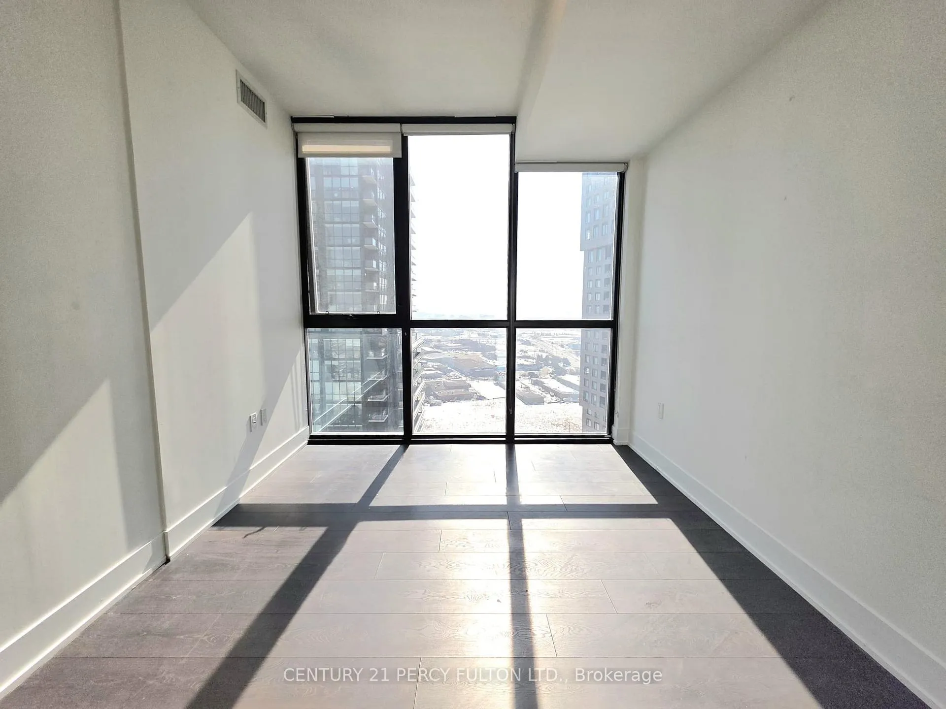 Photo 25 of Unit 2702, 2916 Highway 7, Vaughan, Concord — HOMEH