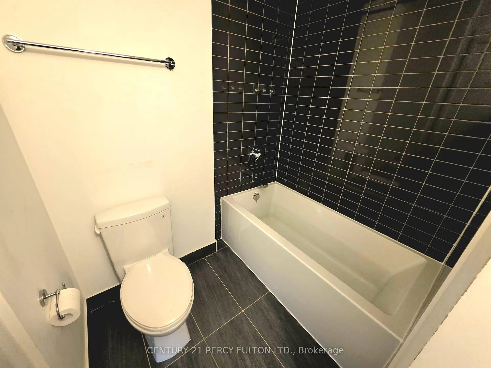 Photo 30 of Unit 2702, 2916 Highway 7, Vaughan, Concord — HOMEH