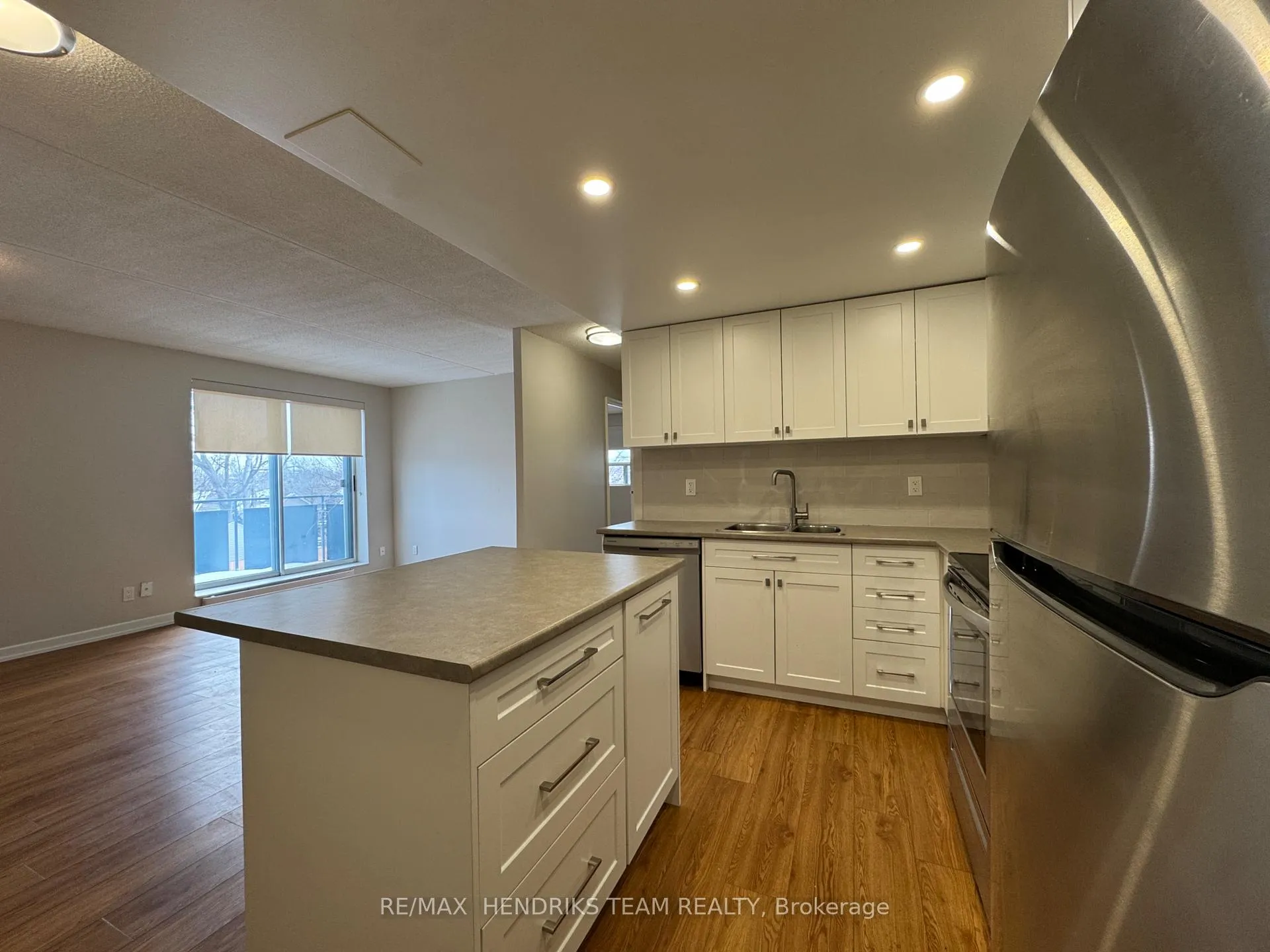 Photo 4 of Unit 312, 16 Capner Street, St. Catharines, Oakdale — HOMEH