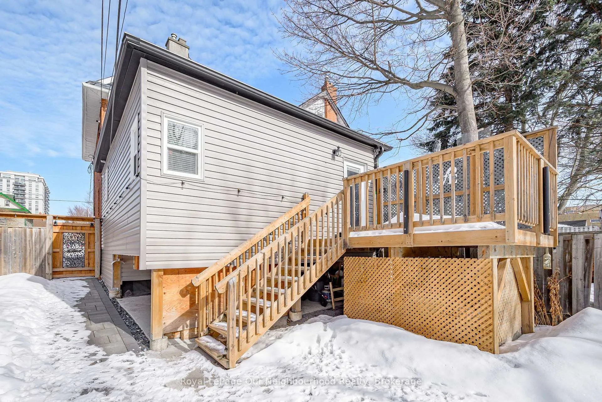 Photo 11 of 37 Elgin Street E, Oshawa, O'Neill — HOMEH