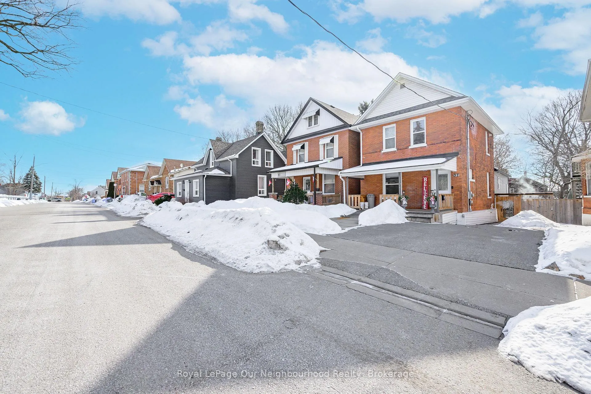Photo 14 of 37 Elgin Street E, Oshawa, O'Neill — HOMEH
