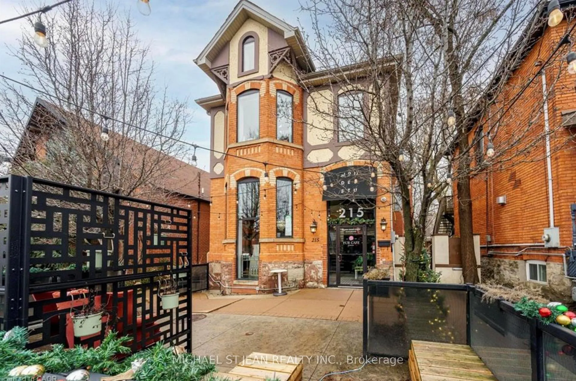 Photo 2 of Unit Upper, 215 Locke Street S, Hamilton, Kirkendall — HOMEH
