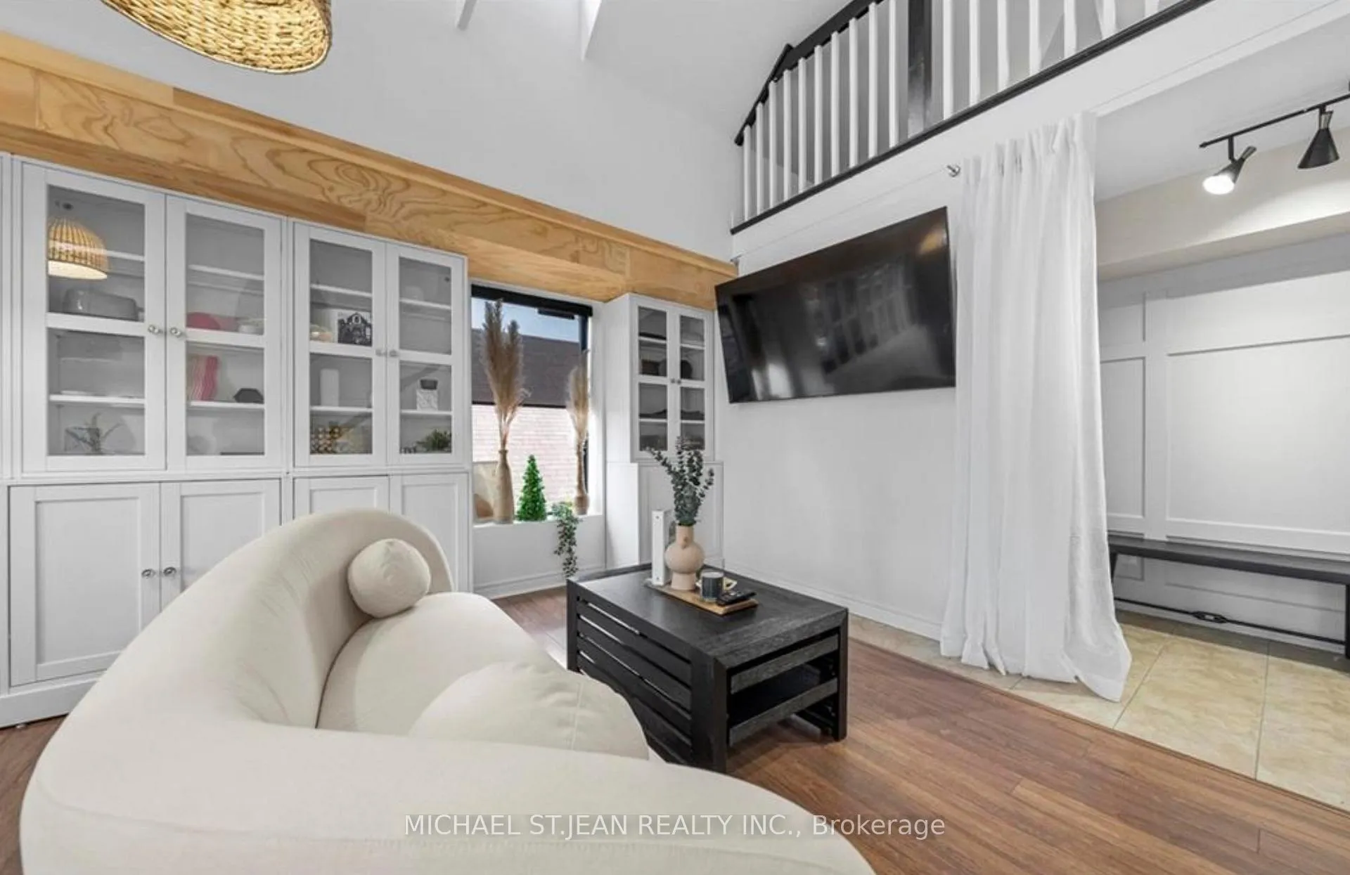 Photo 16 of Unit Upper, 215 Locke Street S, Hamilton, Kirkendall — HOMEH