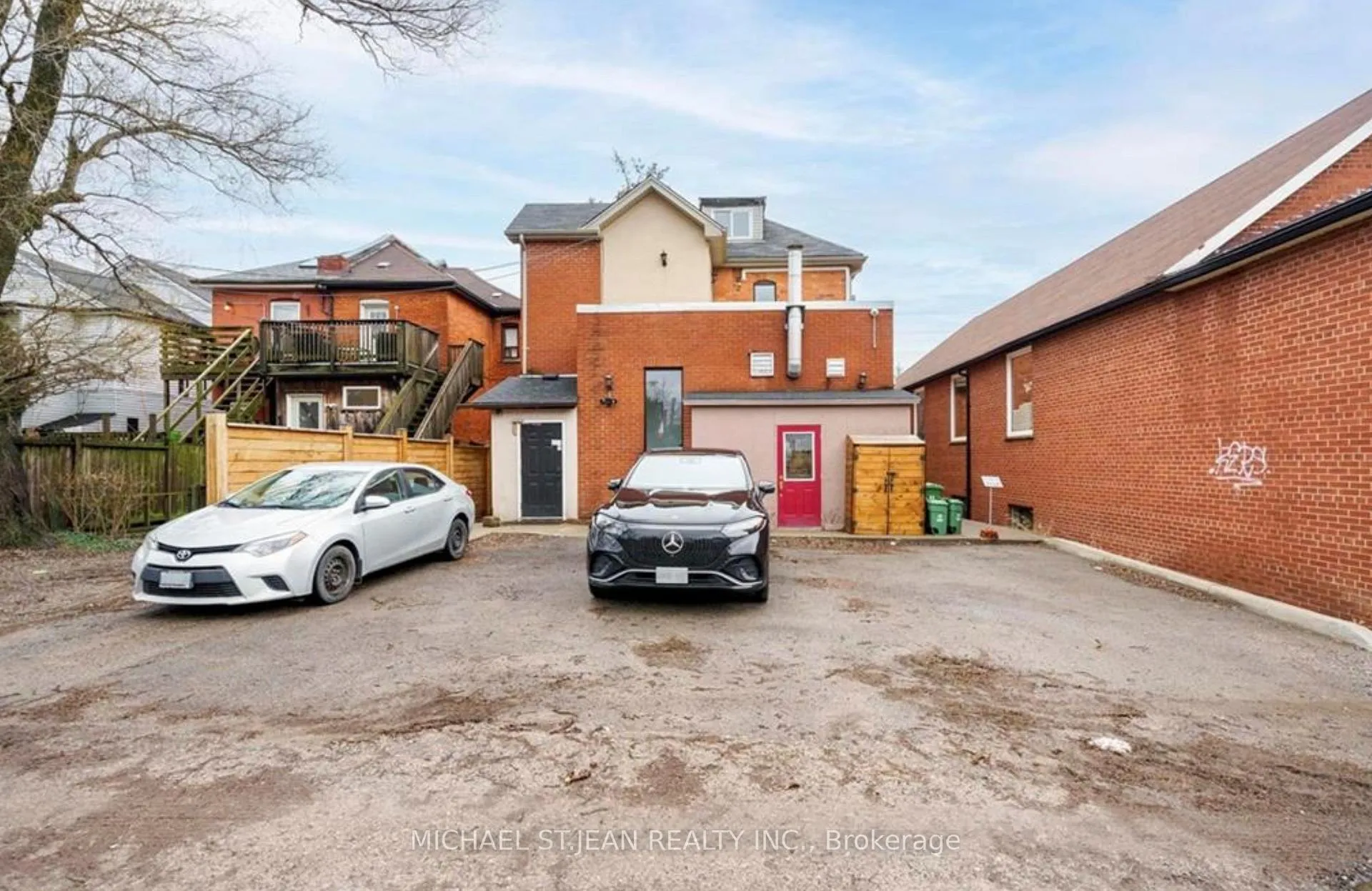 Photo 36 of Unit Upper, 215 Locke Street S, Hamilton, Kirkendall — HOMEH