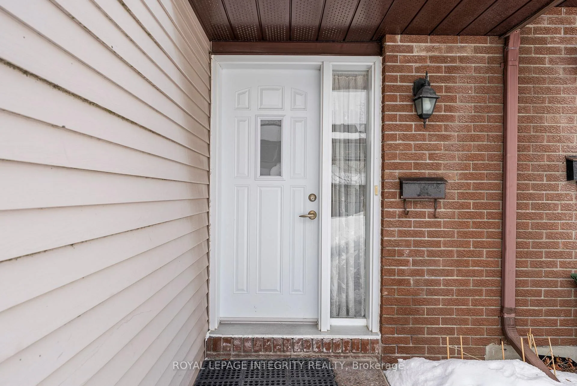 Photo 2 of 86 Stokes Crescent, Ottawa, Kanata - Glencairn/Hazeldean — HOMEH