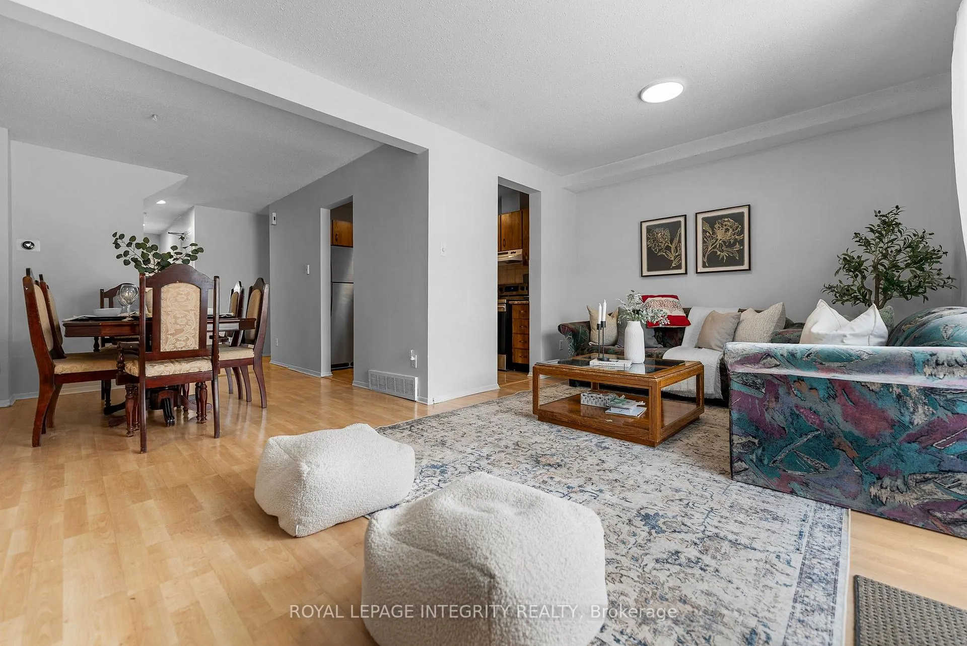 Photo 5 of 86 Stokes Crescent, Ottawa, Kanata - Glencairn/Hazeldean — HOMEH