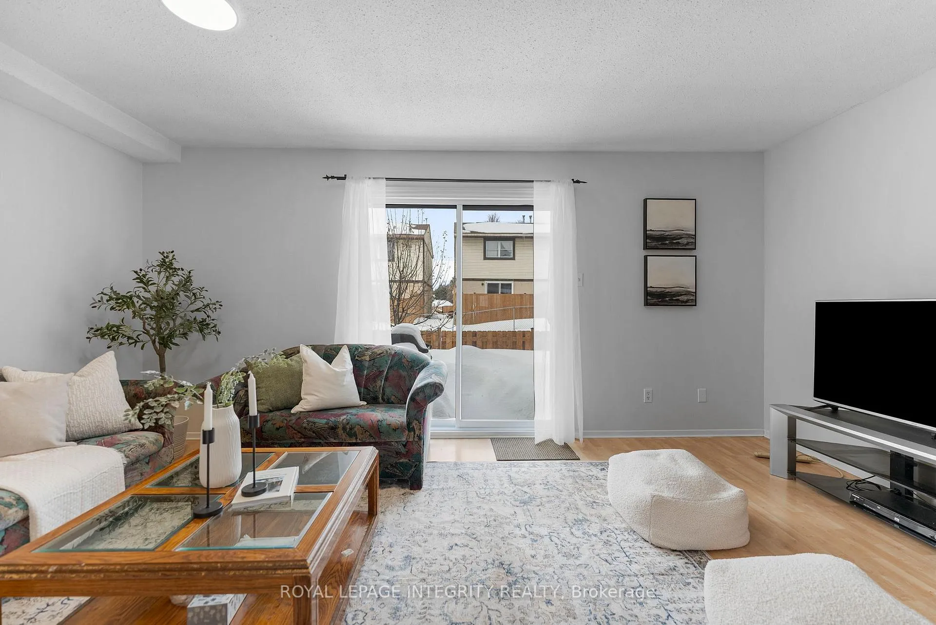 Photo 6 of 86 Stokes Crescent, Ottawa, Kanata - Glencairn/Hazeldean — HOMEH