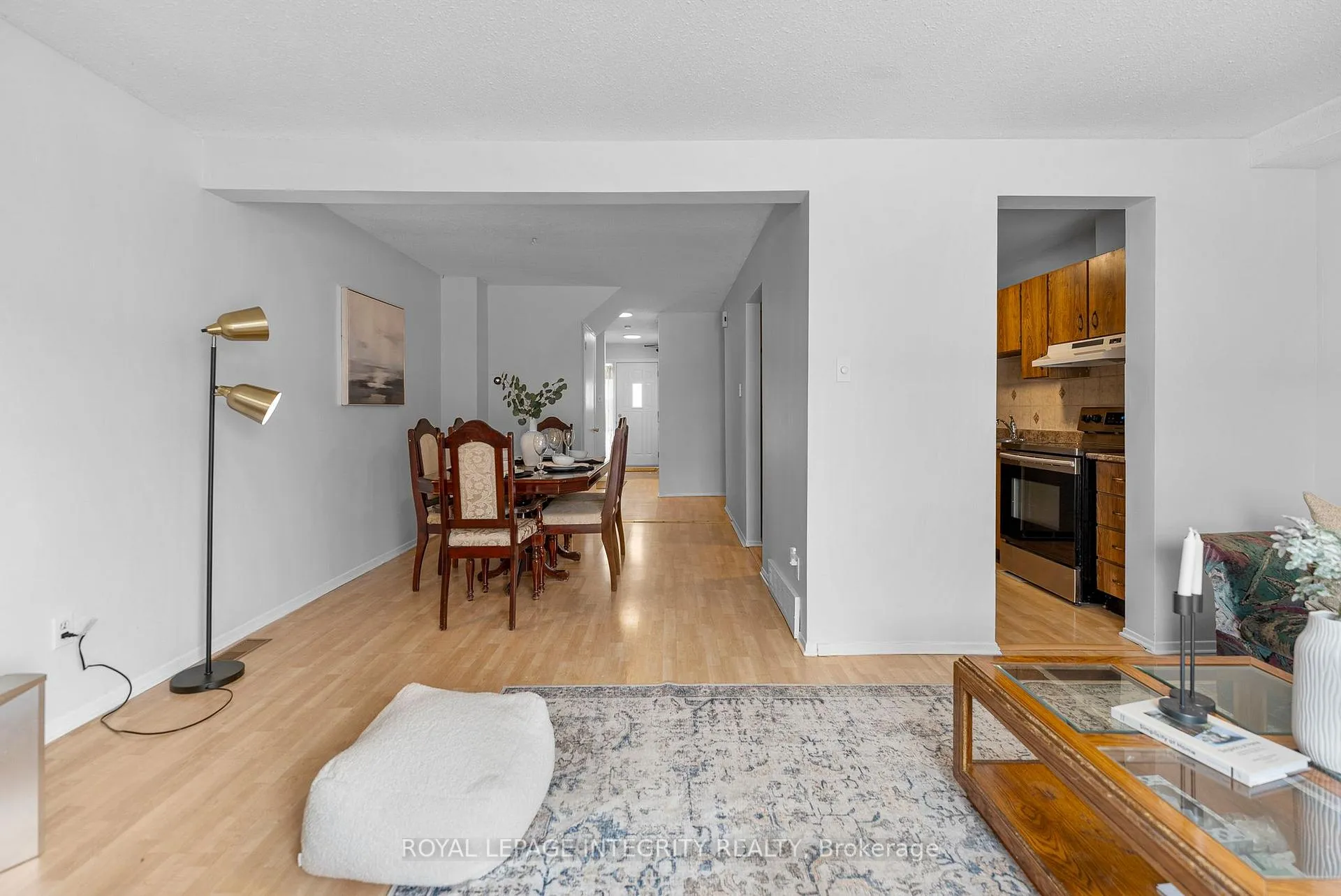 Photo 10 of 86 Stokes Crescent, Ottawa, Kanata - Glencairn/Hazeldean — HOMEH