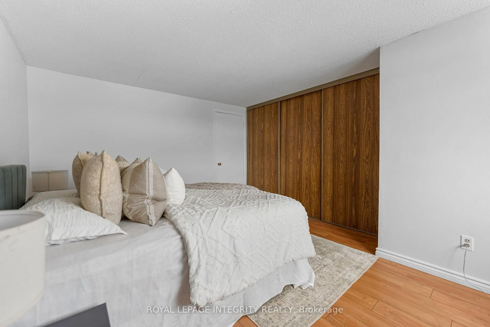 Photo 19 of 86 Stokes Crescent, Ottawa, Kanata - Glencairn/Hazeldean — HOMEH
