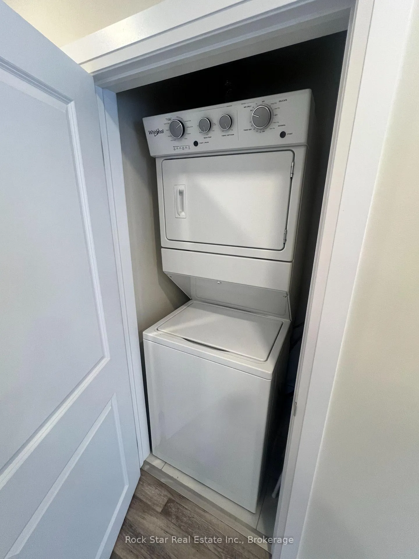 Photo 8 of 130 West 34th Street, Hamilton, Westcliffe — HOMEH