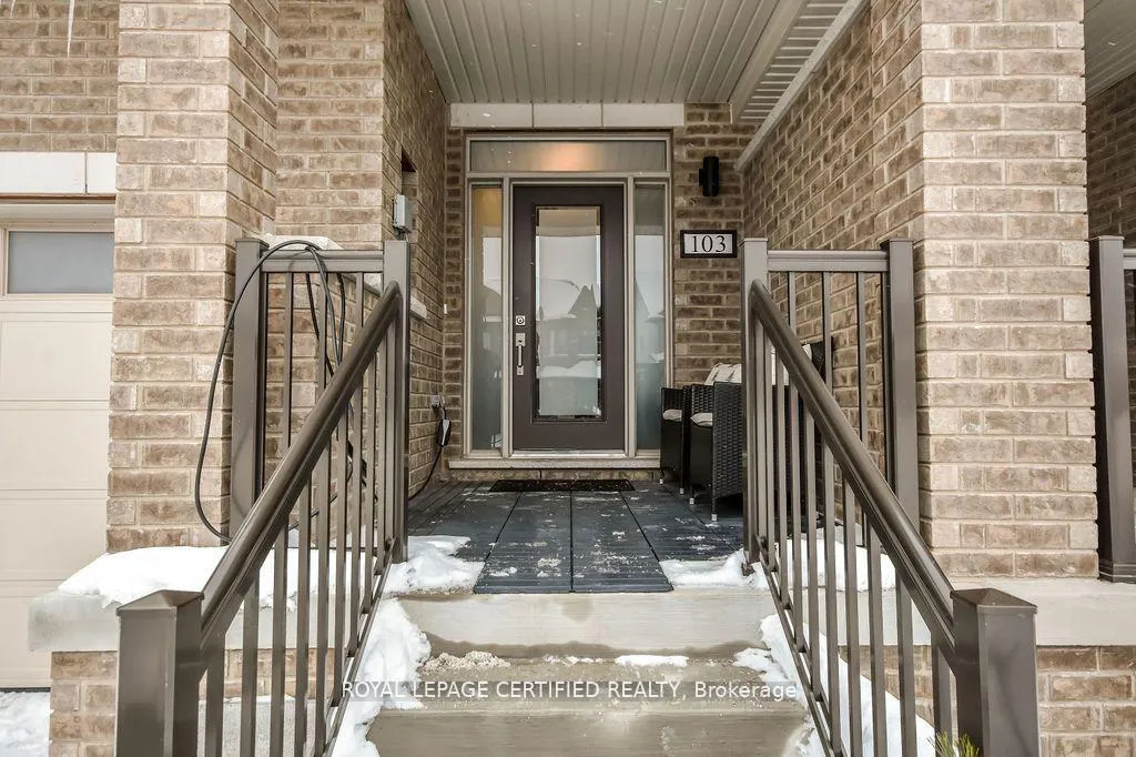 Photo 5 of 103 Sagewood Avenue, Barrie, Rural Barrie Southeast — HOMEH