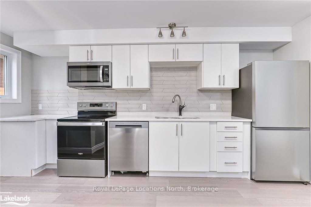 Photo 3 of Unit B, 51 Nelson Street, Meaford — HOMEH