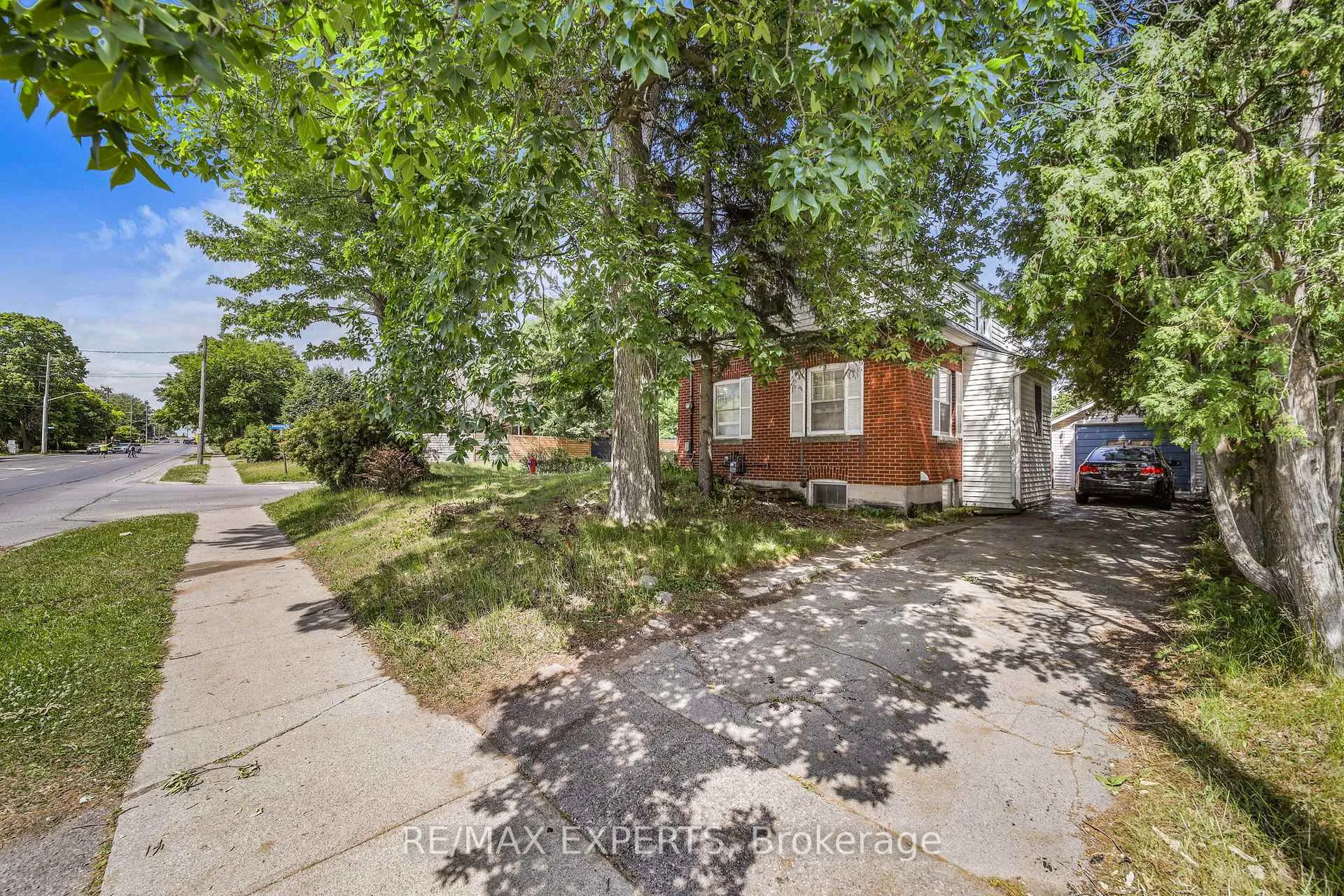 Photo 4 of 6198 Delaware Street, Niagara Falls, Dorchester — HOMEH