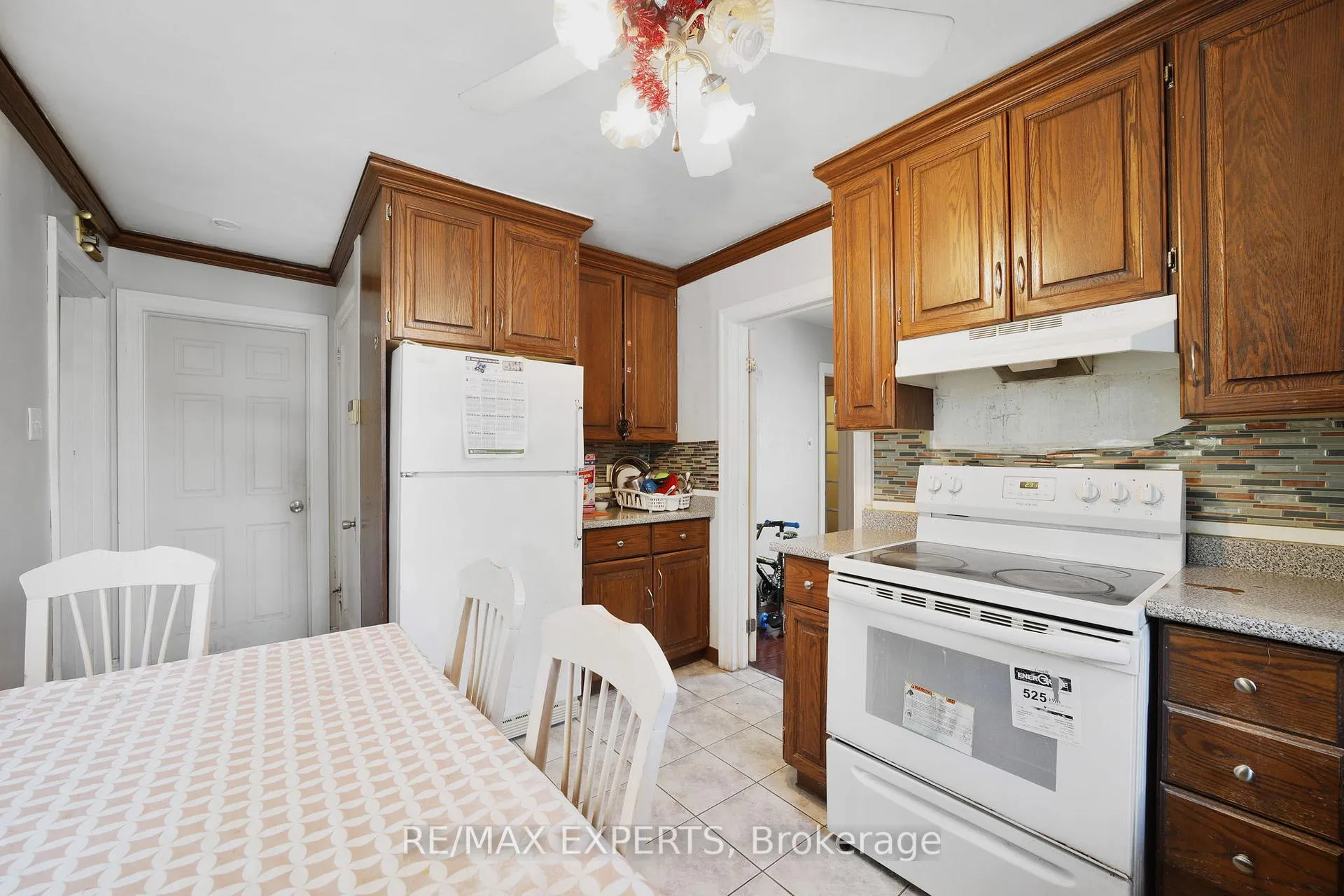 Photo 15 of 6198 Delaware Street, Niagara Falls, Dorchester — HOMEH