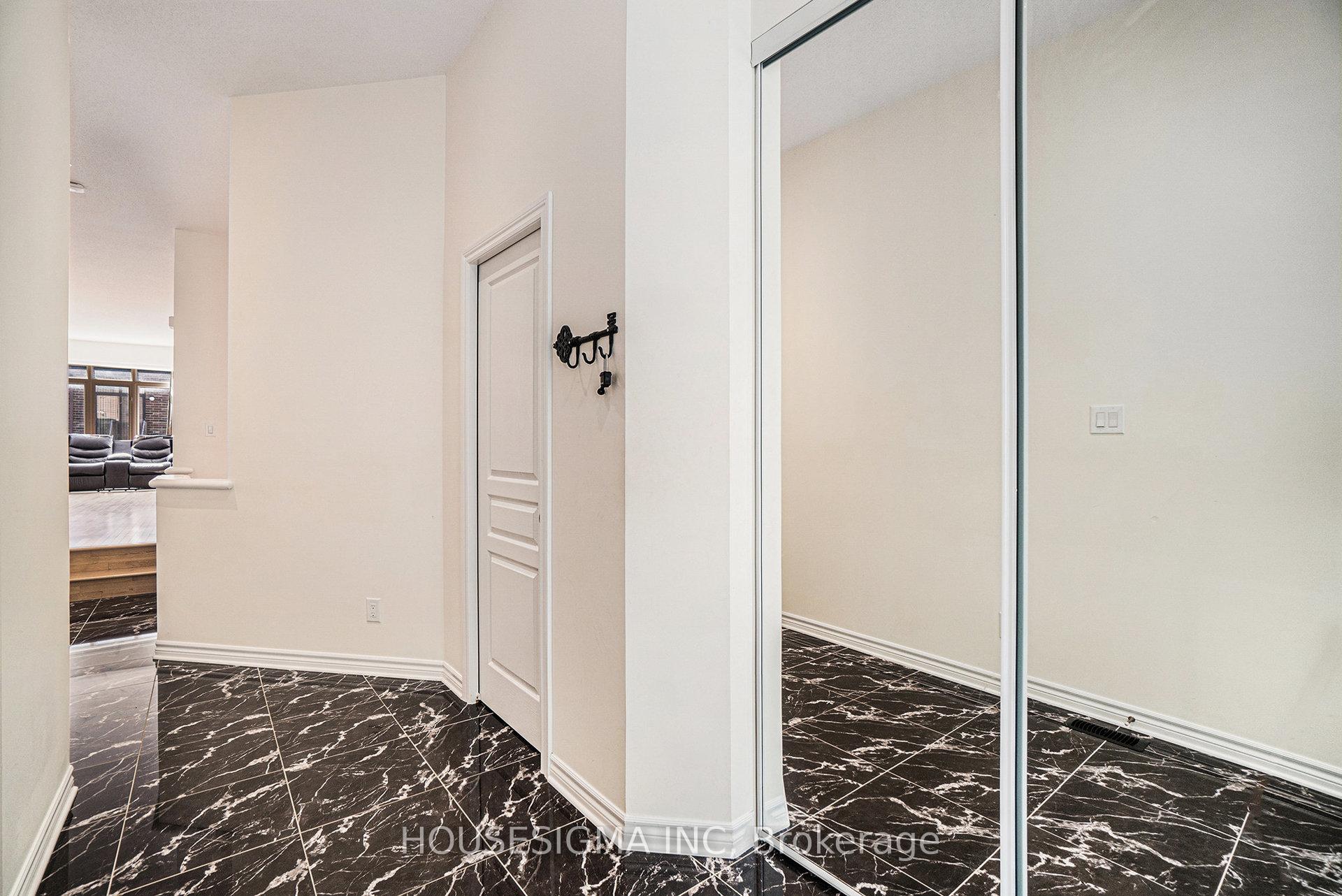 Photo 2 of 282 Keyrock Drive, Ottawa, Kanata - Kanata Lakes/Heritage Hills — HOMEH