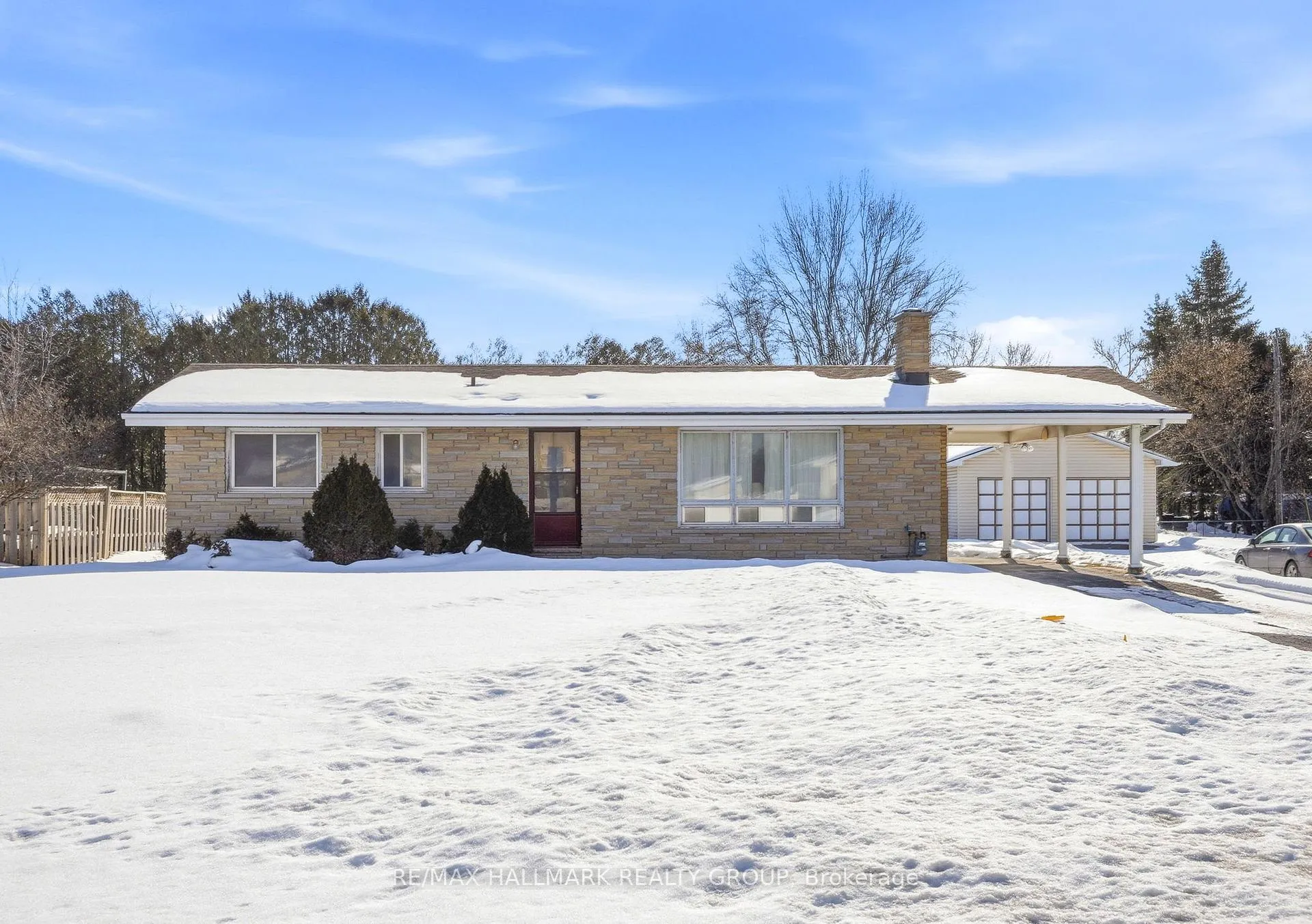 Photo 3 of 6228 Perth Street, Ottawa, Richmond — HOMEH