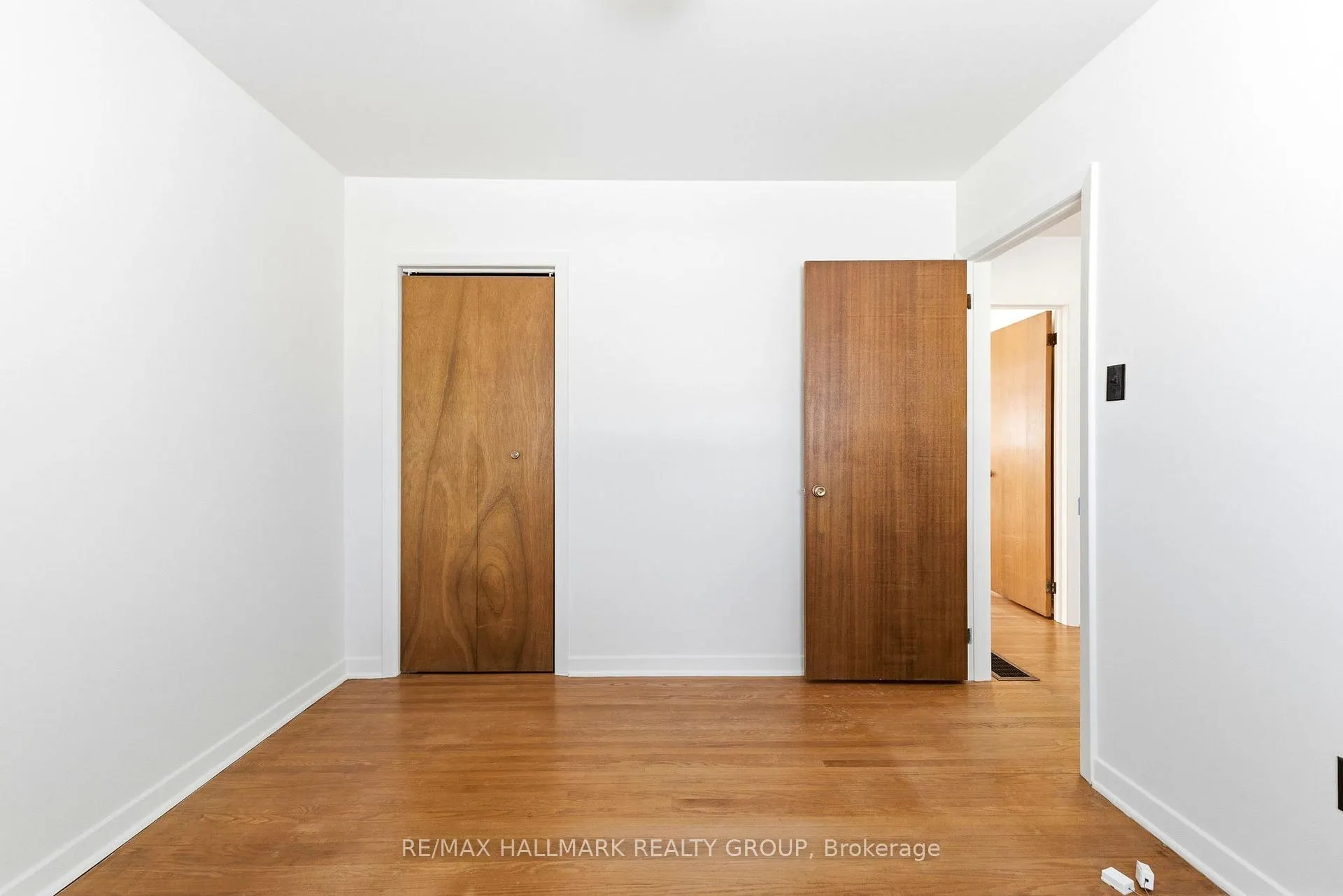 Photo 18 of 6228 Perth Street, Ottawa, Richmond — HOMEH